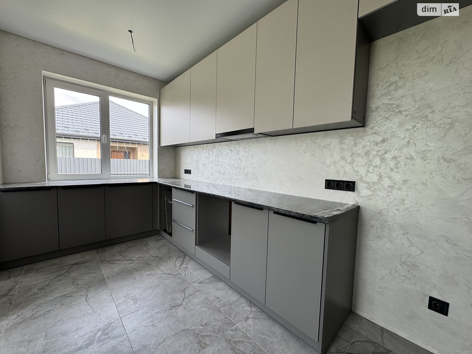 3 КІМ. БУДИНОК, ПЛОЩА - 115 м², ЦІНА - 130 000 $
, вул. Шевченка