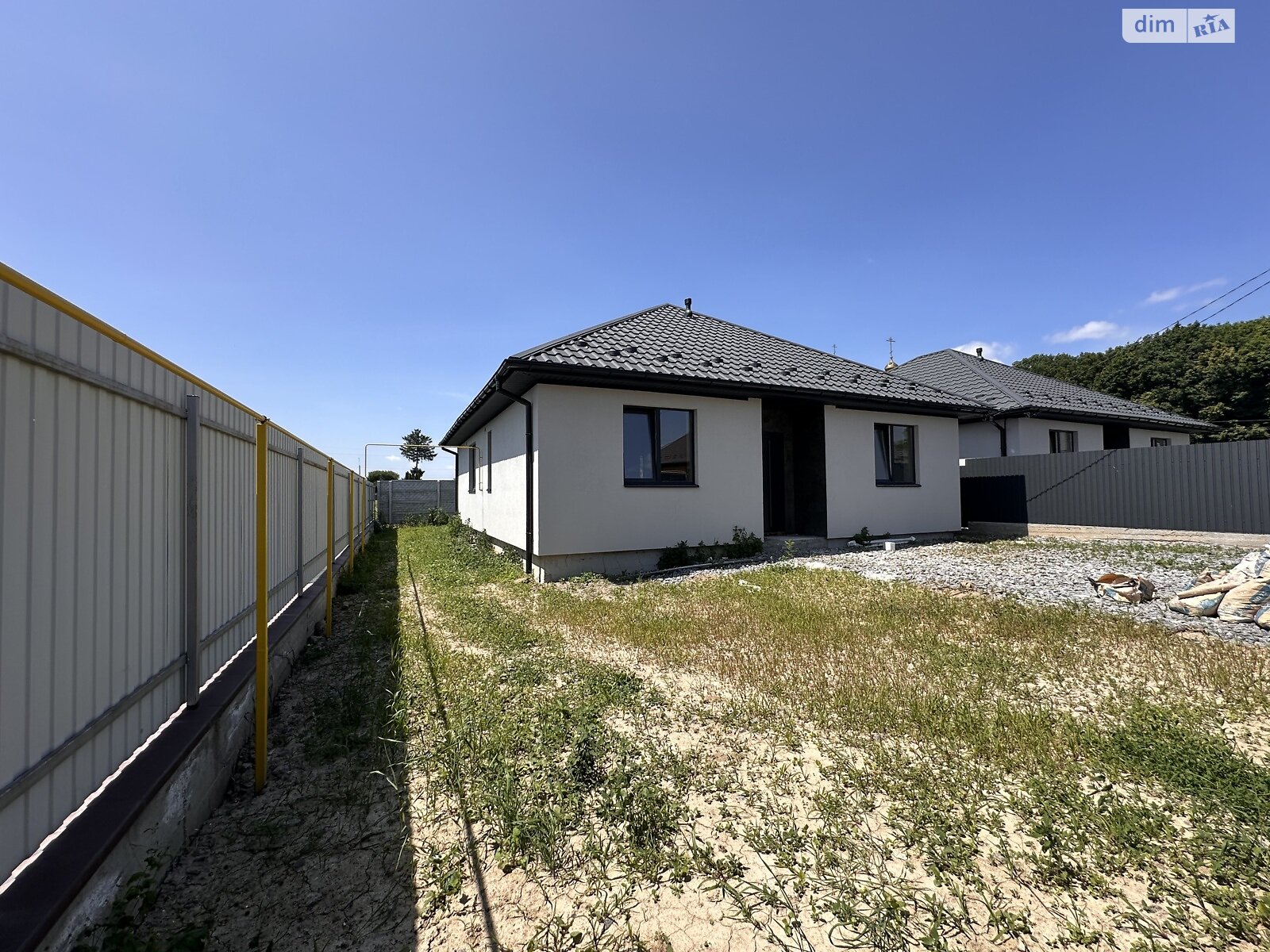3 КІМ. БУДИНОК, ПЛОЩА - 95 м², ЦІНА - 75 000 $
