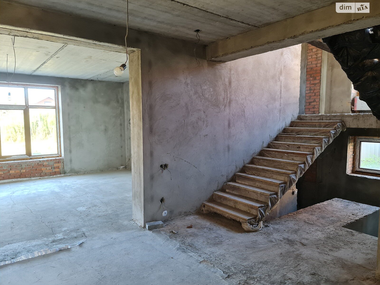 Обʼєкт нерухомості: 7 КІМ. БУДИНОК, ПЛОЩА - 415 м², ЦІНА - 280 000 $
 — HUBTRUST, Вінниця