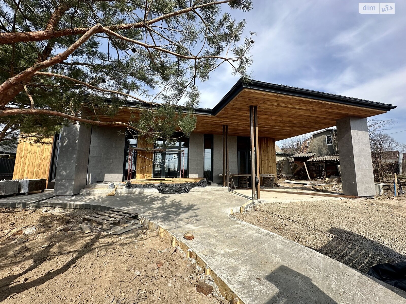 4 КІМ. БУДИНОК, ПЛОЩА - 120 м², ЦІНА - 205 000 $

