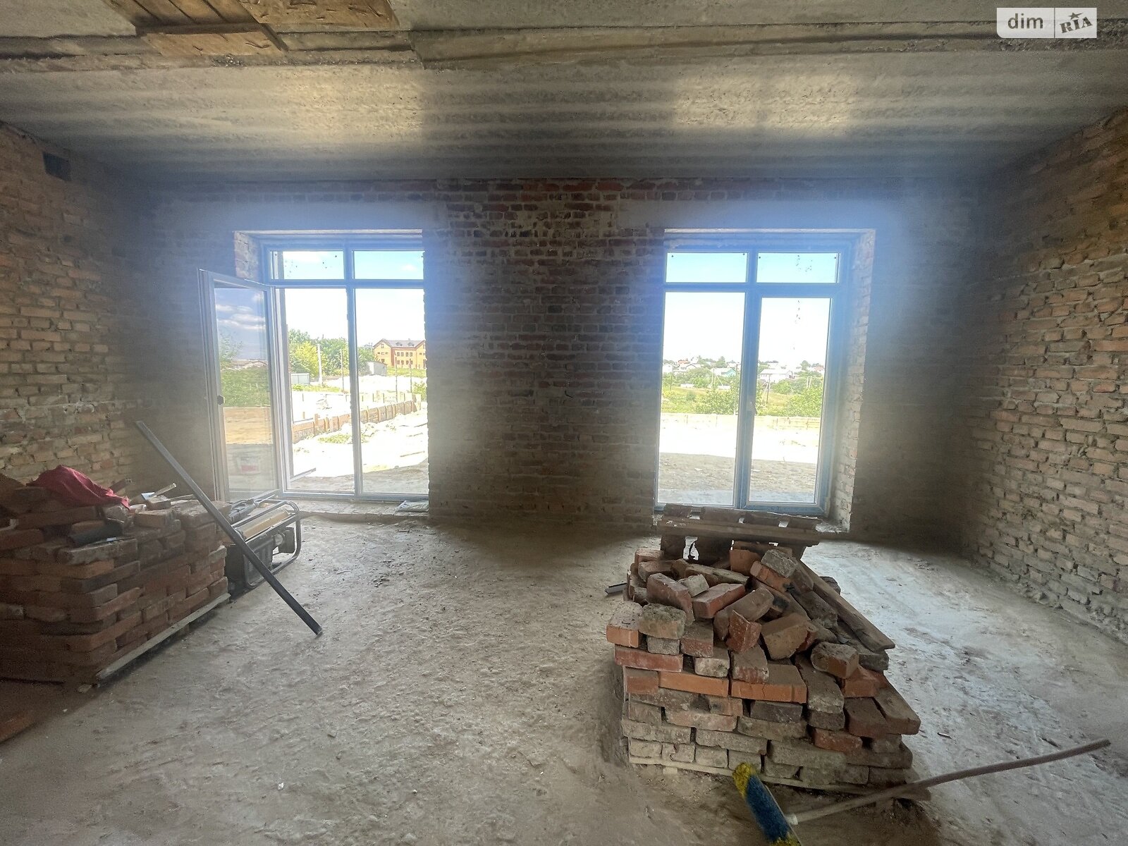 Обʼєкт нерухомості: 4 КІМ. БУДИНОК, ПЛОЩА - 120 м², ЦІНА - 80 000 $
 — HUBTRUST, Вінниця