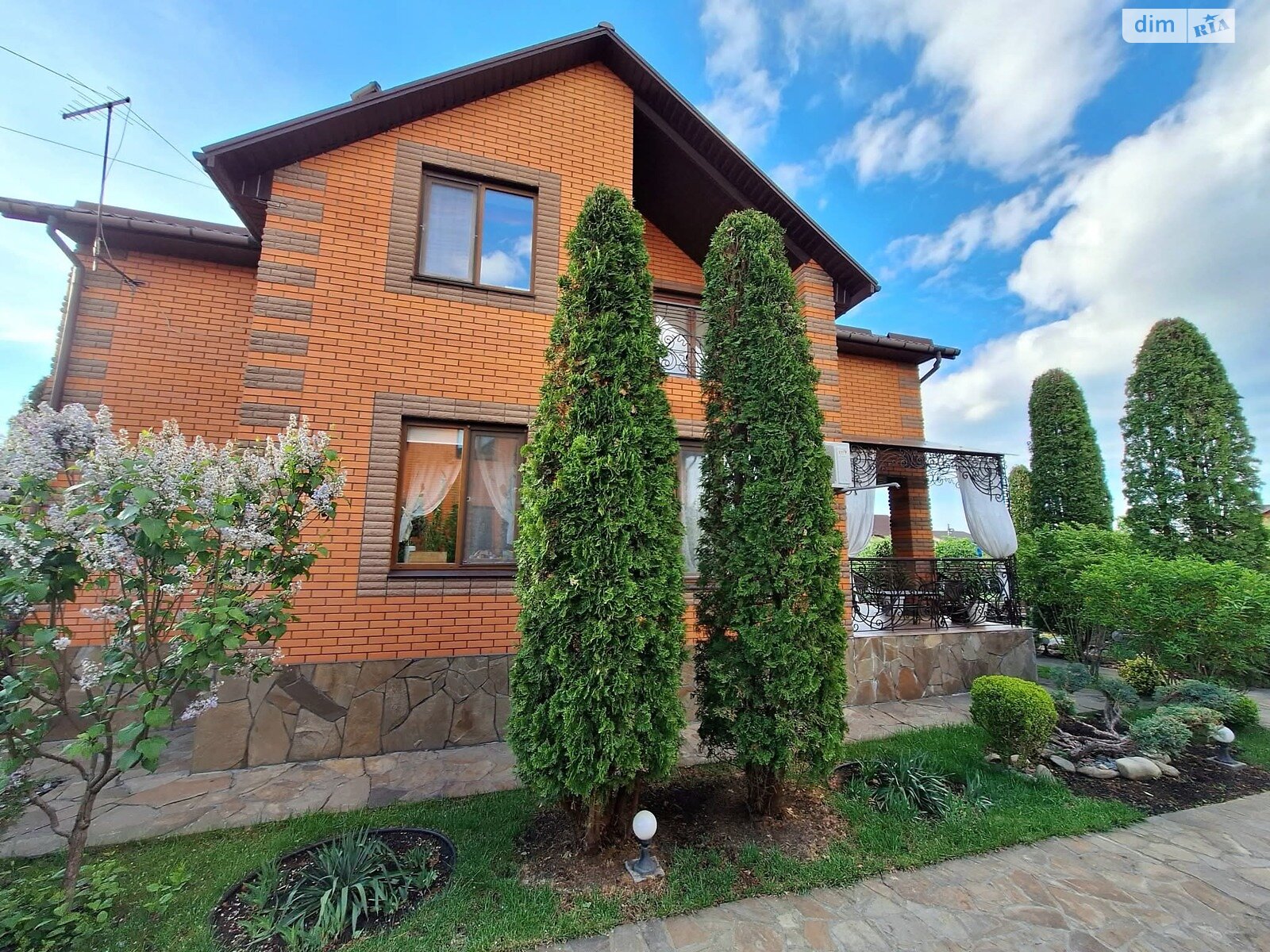 Обʼєкт нерухомості: 3 КІМ. БУДИНОК, ПЛОЩА - 300 м², ЦІНА - 238 000 $
 — HUBTRUST, Вінниця