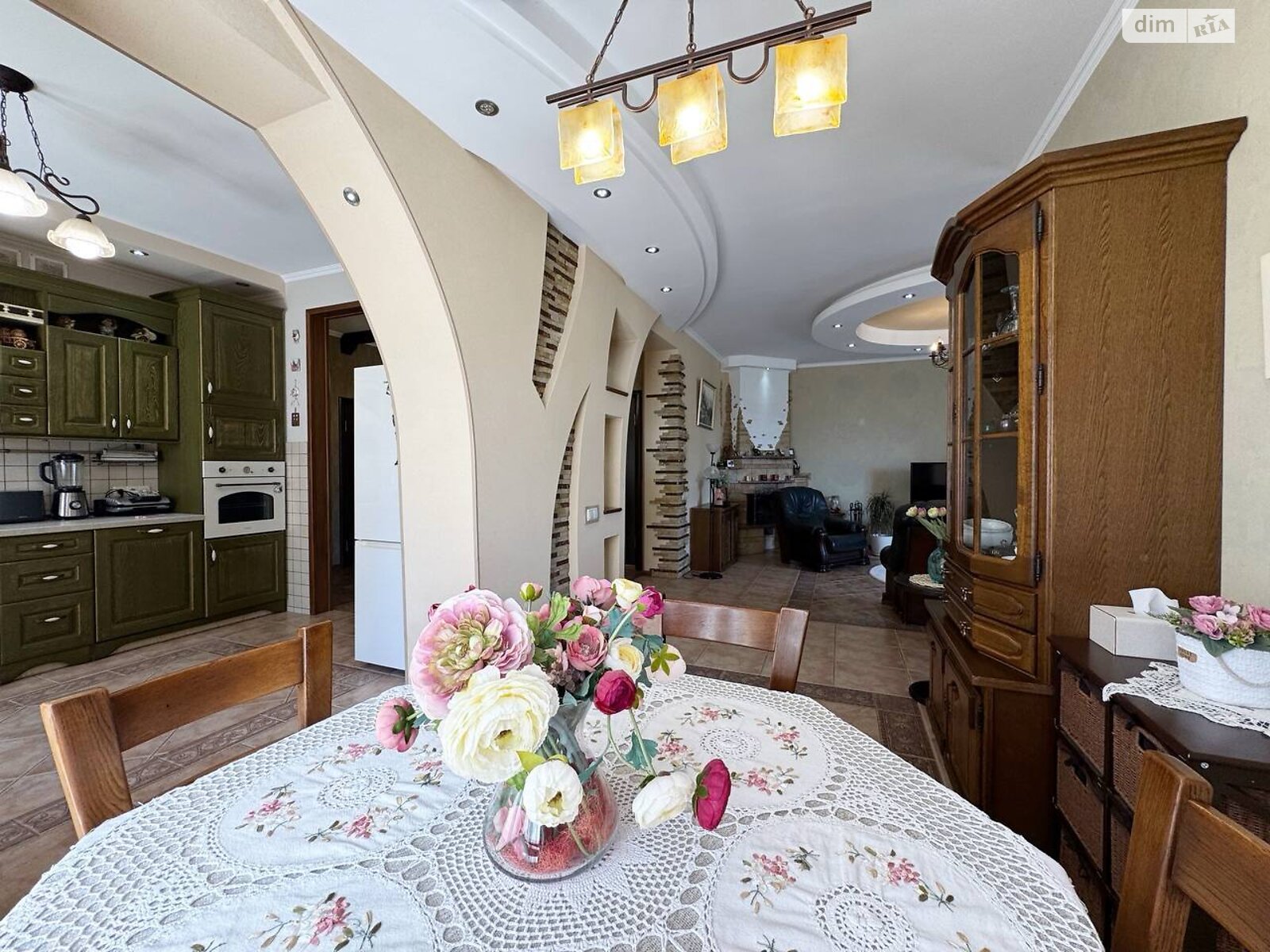 Обʼєкт нерухомості: 3 КІМ. БУДИНОК, ПЛОЩА - 300 м², ЦІНА - 238 000 $
 — HUBTRUST, Вінниця