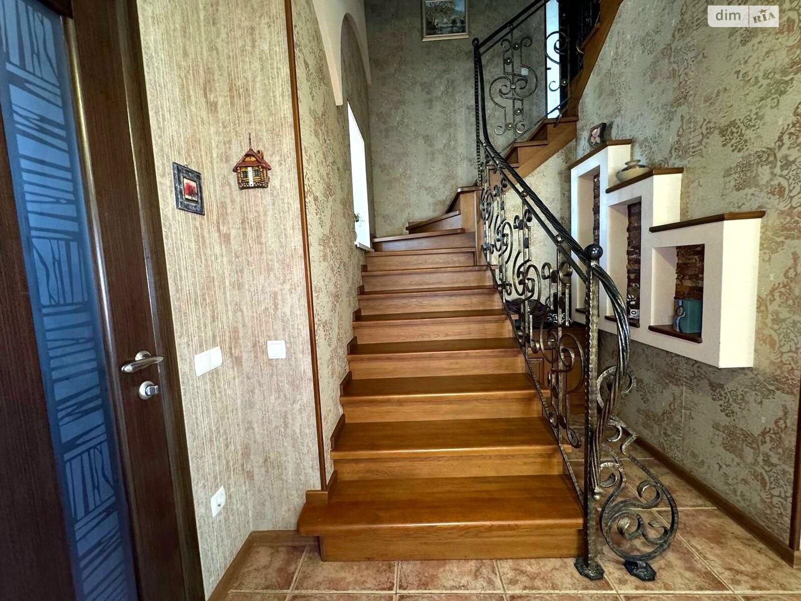 Обʼєкт нерухомості: 3 КІМ. БУДИНОК, ПЛОЩА - 300 м², ЦІНА - 238 000 $
 — HUBTRUST, Вінниця
