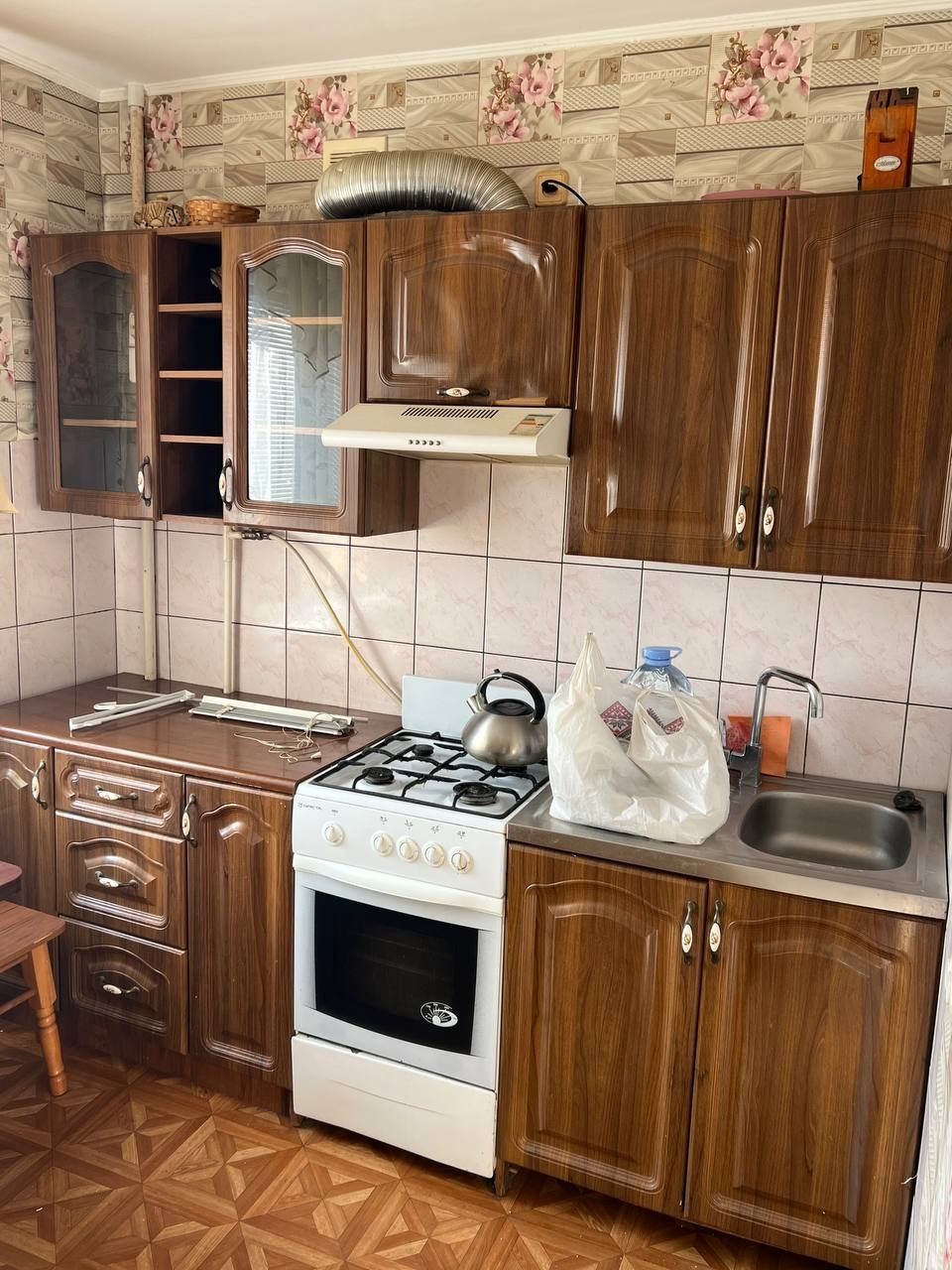 1 КІМ. КВАРТИРА, ПЛОЩА - 32 м², ЦІНА - 36 000 $
