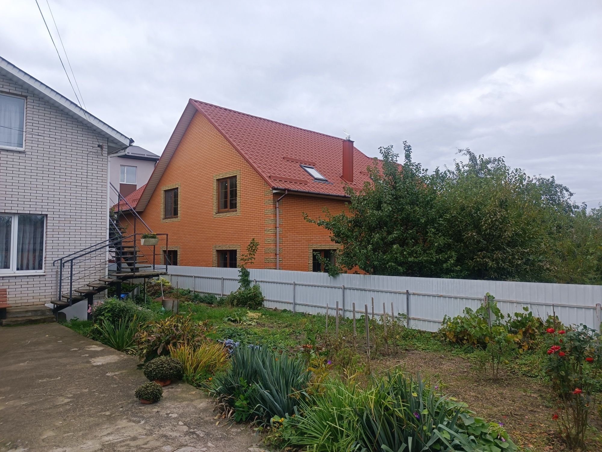 Обʼєкт нерухомості: 5 КІМ. ТАУНХАУС, ПЛОЩА - 245 м², ЦІНА - 155 000 $
 — HUBTRUST, Вінниця