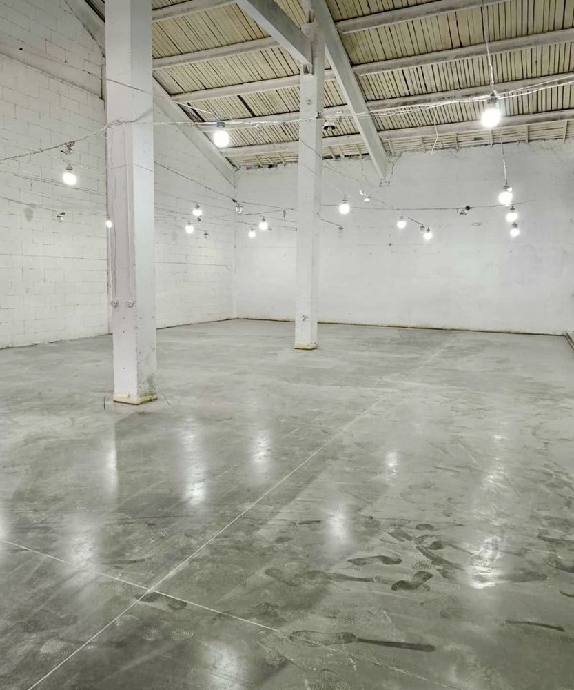 ПЛОЩА - 480 м², ЦІНА - 805 $
