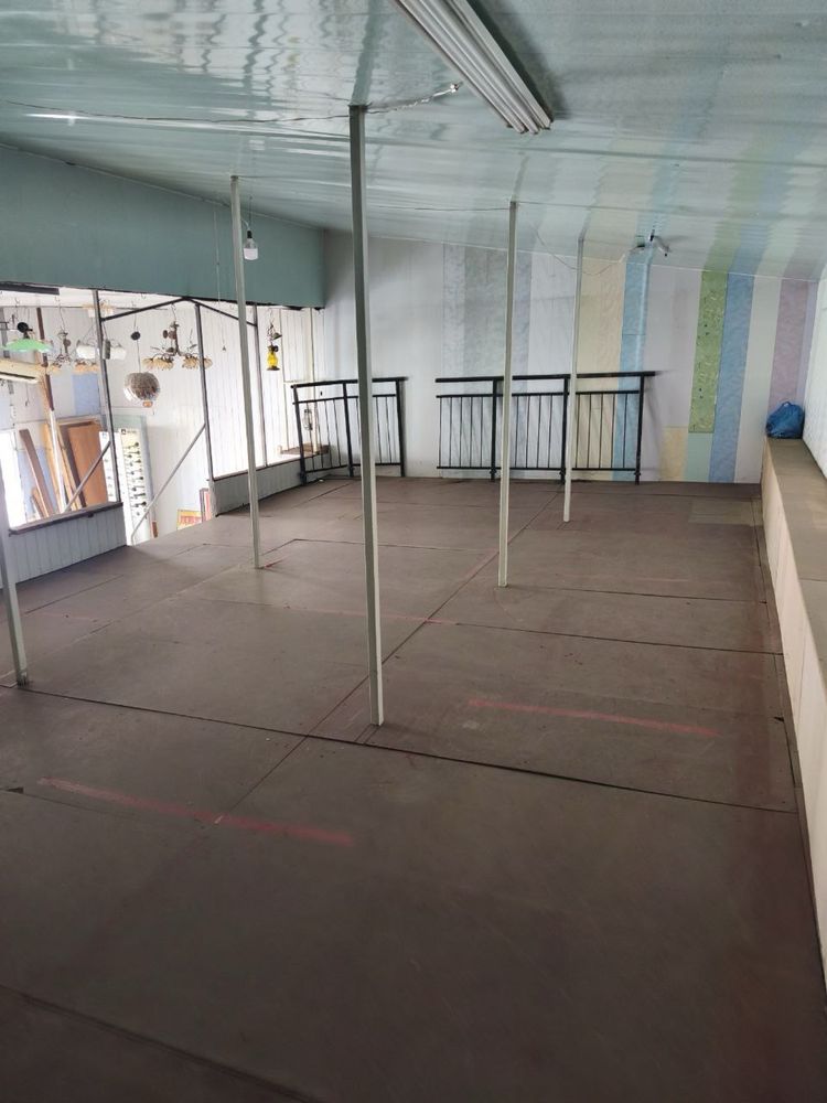 ПЛОЩА - 50 м², ЦІНА - 335 $
