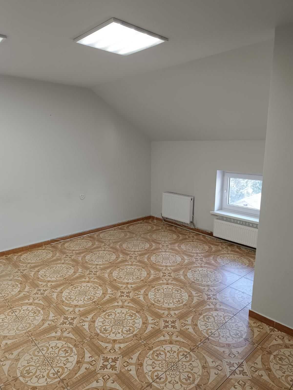 ПЛОЩА - 20 м², ЦІНА - 383 $
