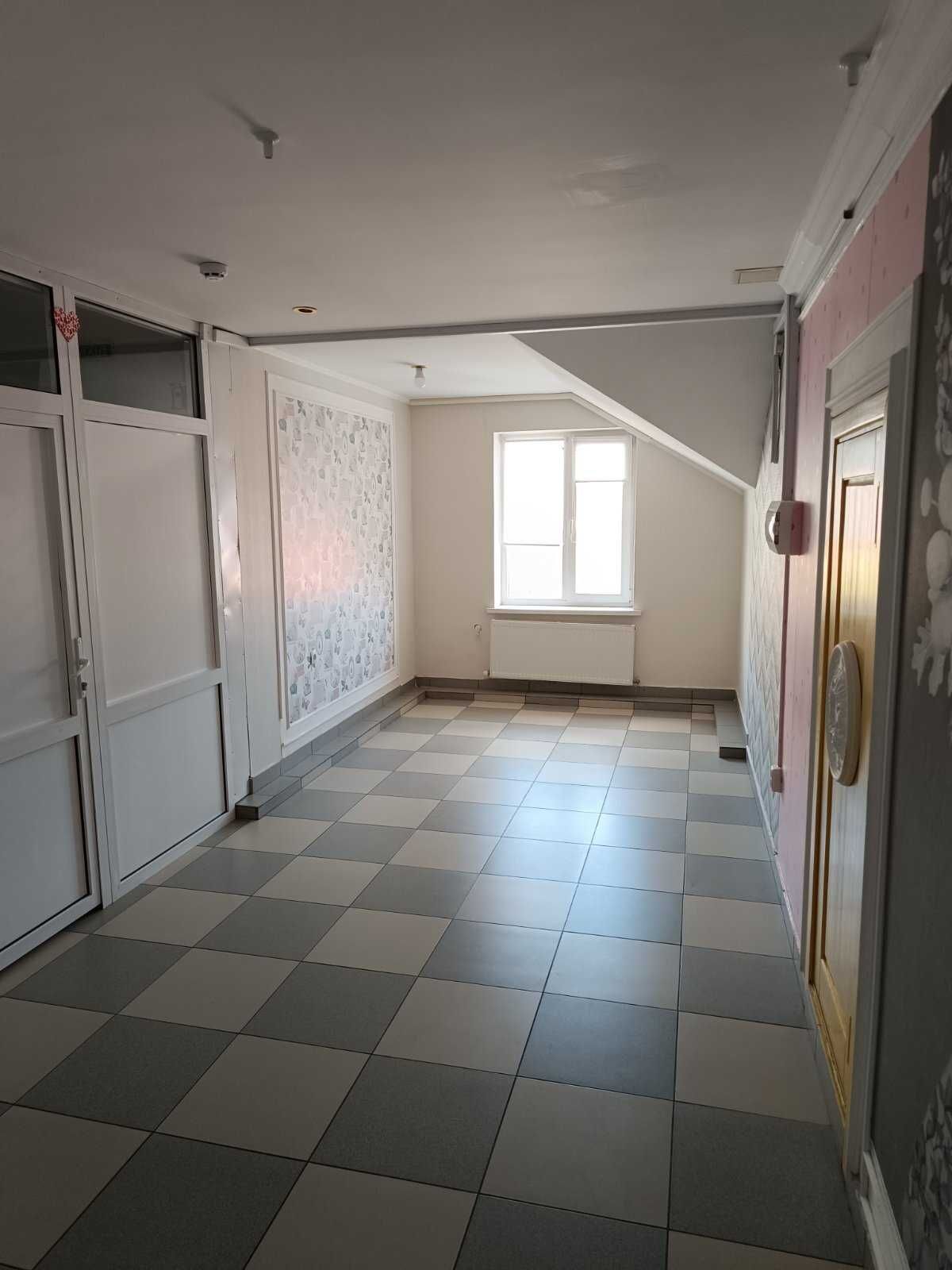ПЛОЩА - 20 м², ЦІНА - 263 $
