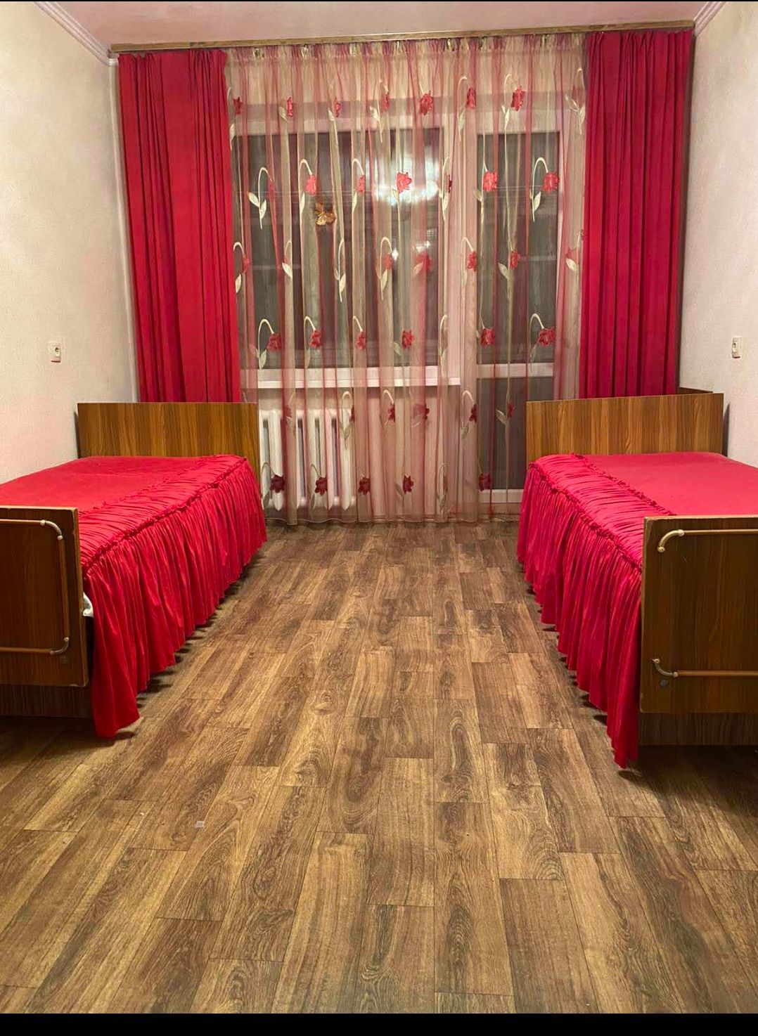 КІМНАТА, ПЛОЩА - 50 м², ЦІНА - 47 $
