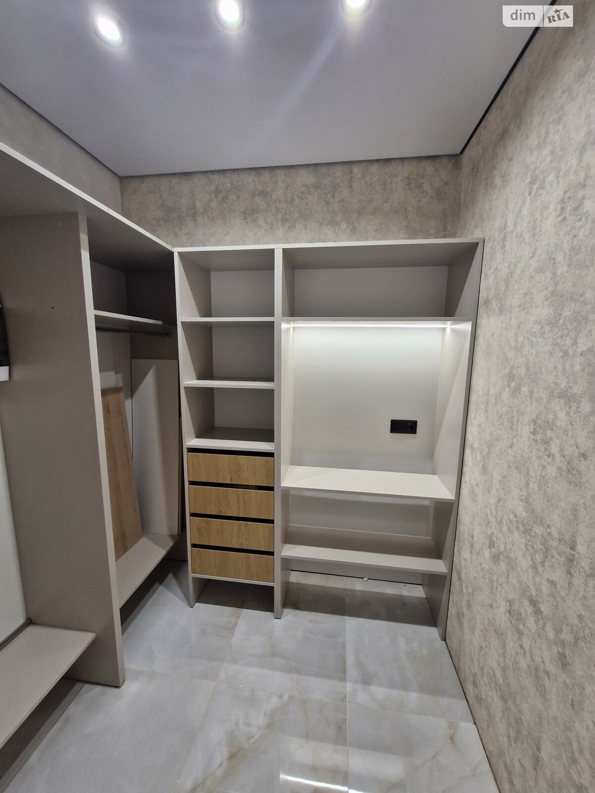 Обʼєкт нерухомості: 1 КІМ. КВАРТИРА, ПЛОЩА - 44.1 м², ЦІНА - 88 000 $
, вул. Праведників світу(Максимовича) — HUBTRUST, Вінниця
