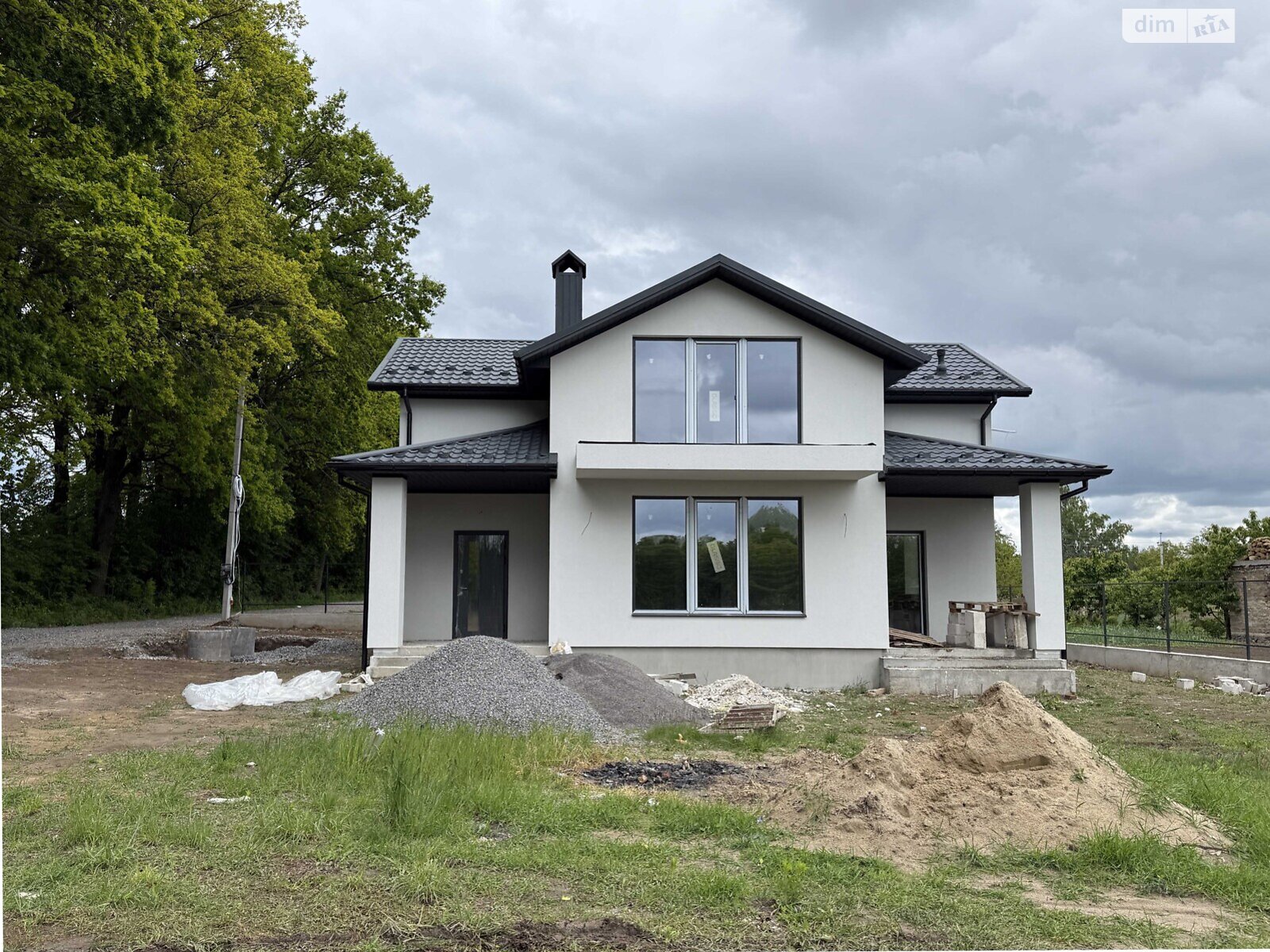 4 КІМ. БУДИНОК, ПЛОЩА - 135 м², ЦІНА - 85 000 $
