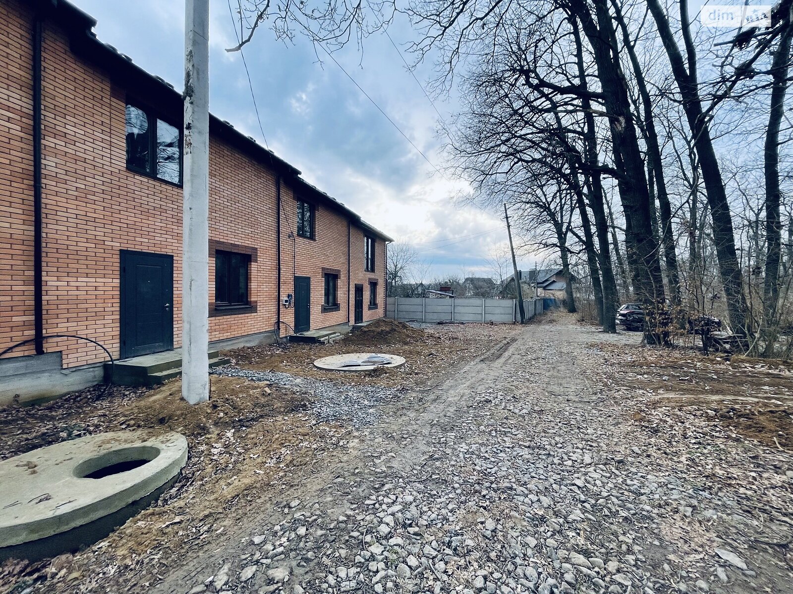 Обʼєкт нерухомості: 2 КІМ. ТАУНХАУС, ПЛОЩА - 75 м², ЦІНА - 40 000 $
, 1-й пр. Медовий  — HUBTRUST, Вінниця
