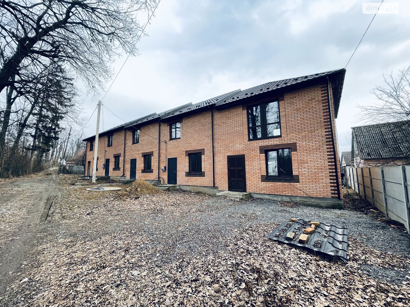 Обʼєкт нерухомості: 2 КІМ. ТАУНХАУС, ПЛОЩА - 75 м², ЦІНА - 40 000 $
, 1-й пр. Медовий  — HUBTRUST, Вінниця