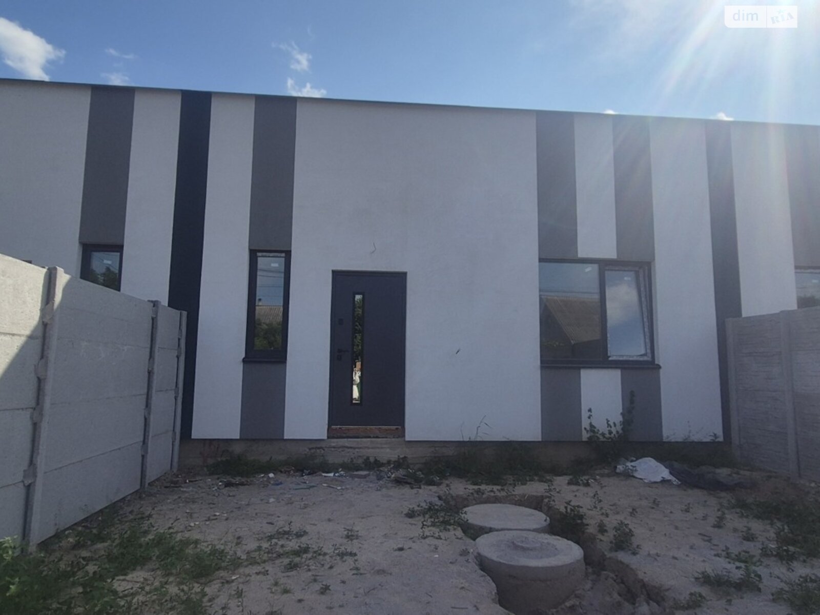 Обʼєкт нерухомості: 2 КІМ. ТАУНХАУС, ПЛОЩА - 80 м², ЦІНА - 41 000 $
, вул. Алеї — HUBTRUST, Вінниця