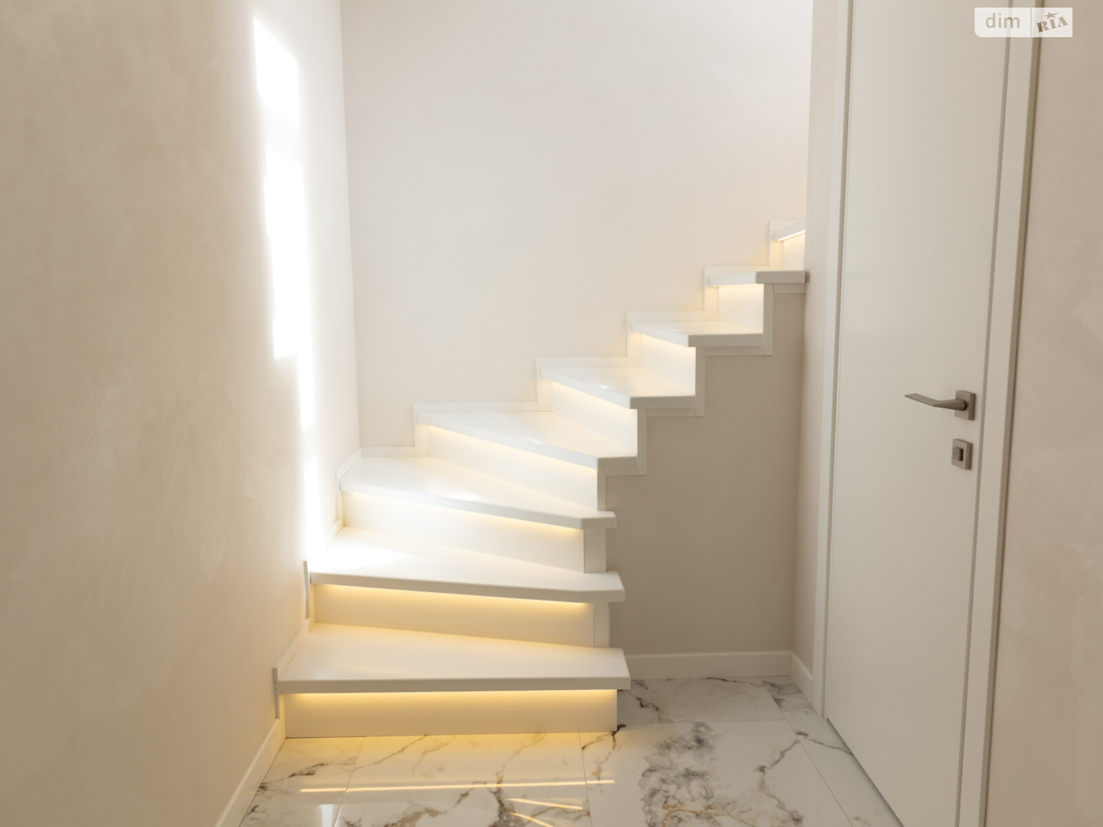 Обʼєкт нерухомості: 3 КІМ. ТАУНХАУС, ПЛОЩА - 90 м², ЦІНА - 130 000 $
, вул. Святошинська — HUBTRUST, Вінниця
