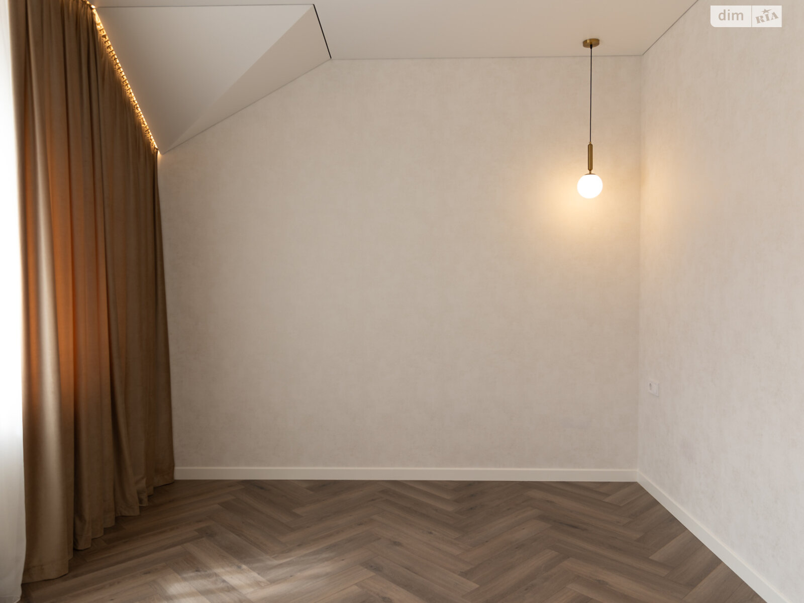 Обʼєкт нерухомості: 3 КІМ. ТАУНХАУС, ПЛОЩА - 90 м², ЦІНА - 130 000 $
, вул. Святошинська — HUBTRUST, Вінниця