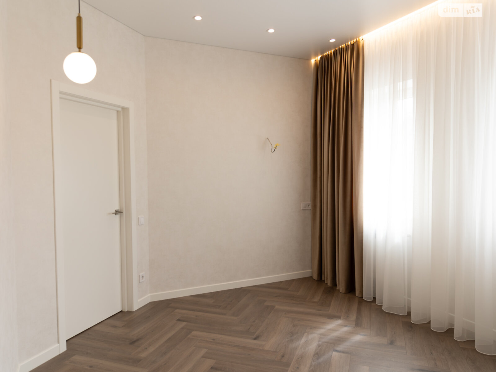 Обʼєкт нерухомості: 3 КІМ. ТАУНХАУС, ПЛОЩА - 90 м², ЦІНА - 130 000 $
, вул. Святошинська — HUBTRUST, Вінниця