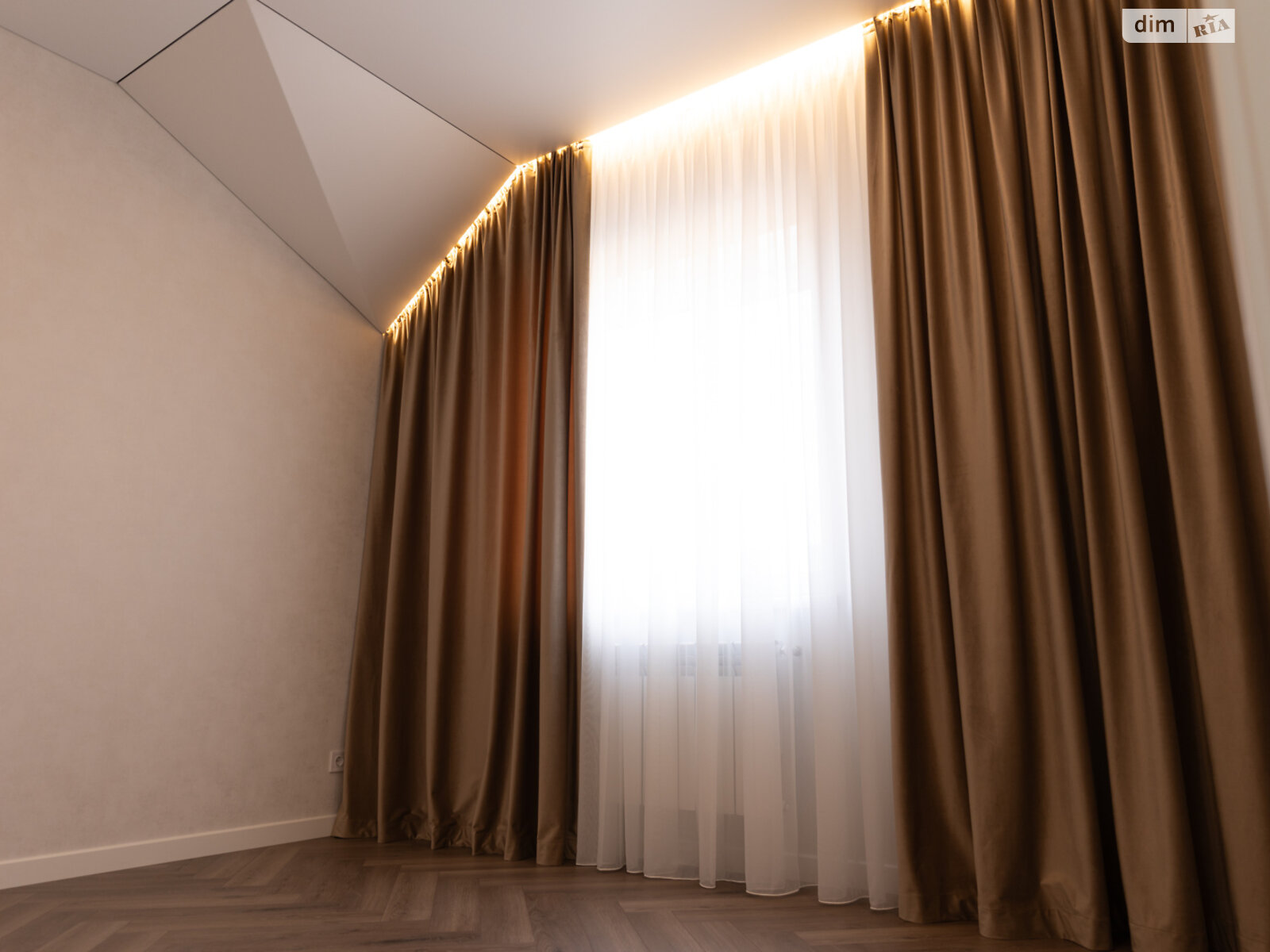 Обʼєкт нерухомості: 3 КІМ. ТАУНХАУС, ПЛОЩА - 90 м², ЦІНА - 130 000 $
, вул. Святошинська — HUBTRUST, Вінниця