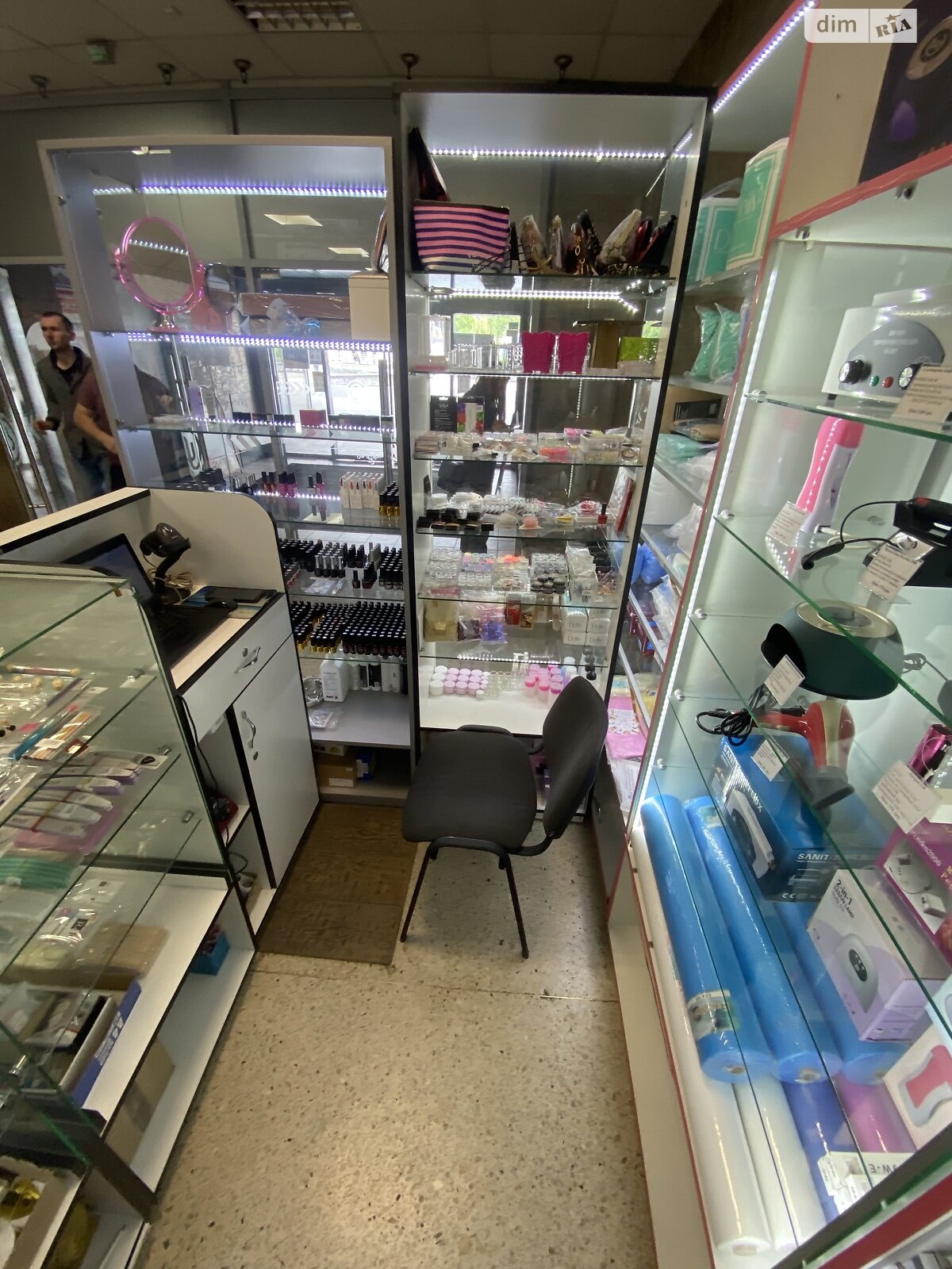 Обʼєкт нерухомості: ПЛОЩА - 5 м², ЦІНА - 3 500 $
, пл. Калічанська(Гагаріна) — HUBTRUST, Вінниця