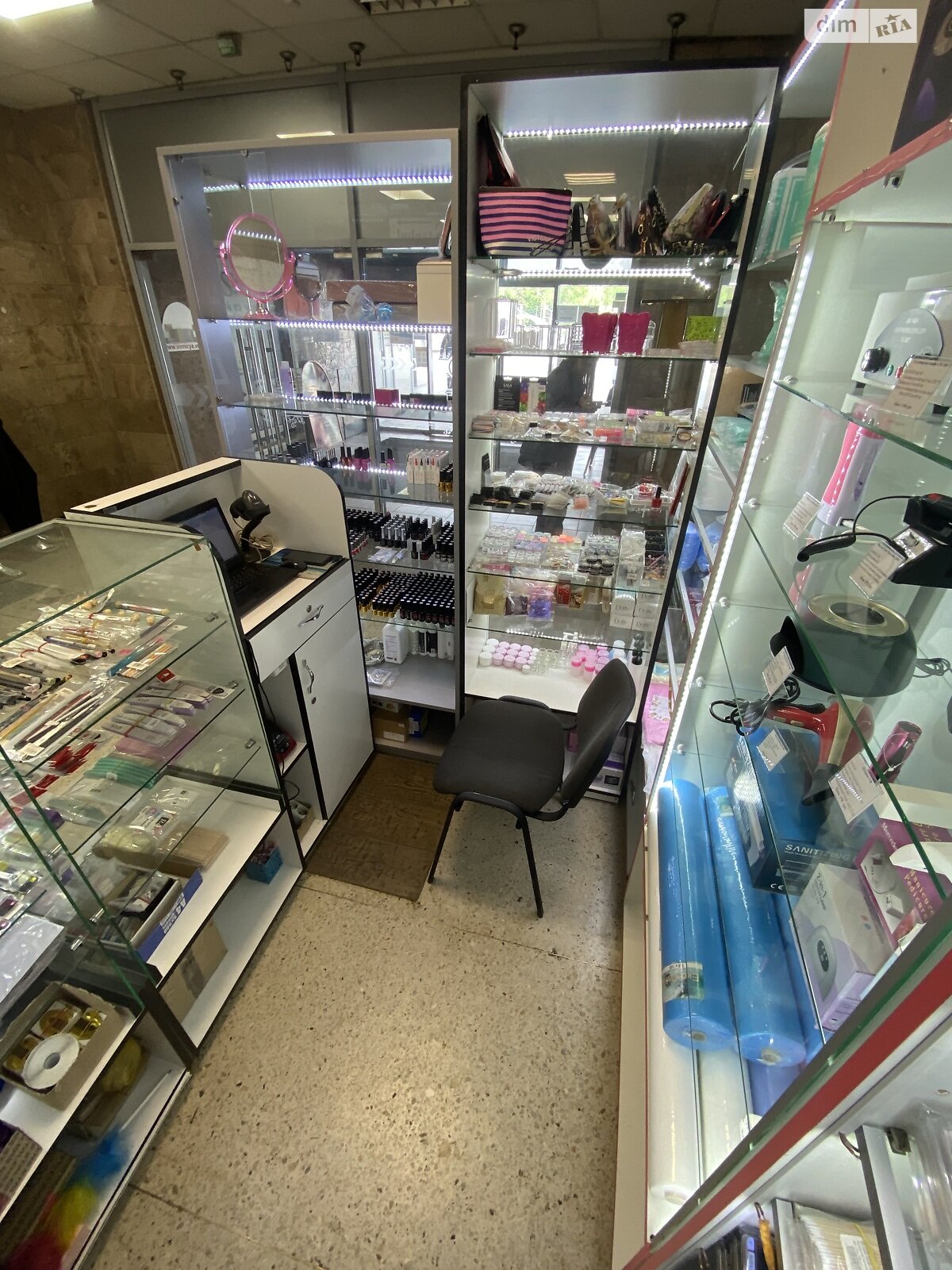 Обʼєкт нерухомості: ПЛОЩА - 5 м², ЦІНА - 3 500 $
, пл. Калічанська(Гагаріна) — HUBTRUST, Вінниця