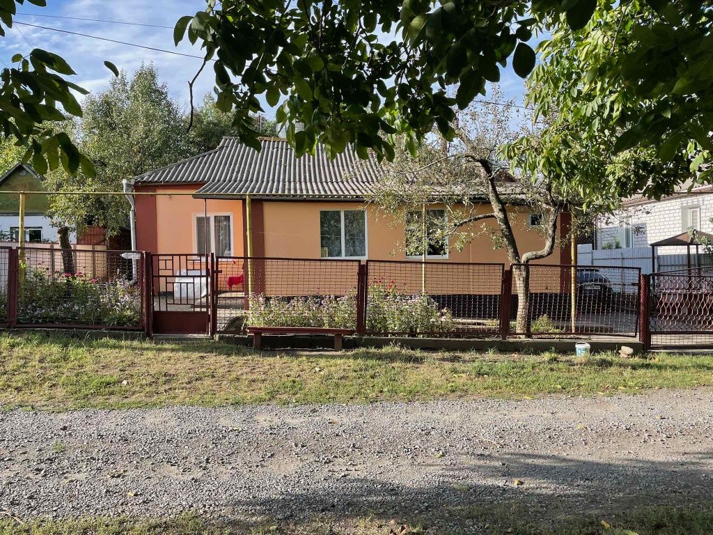 4 КІМ. БУДИНОК, ПЛОЩА - 80 м², ЦІНА - 32 000 $
