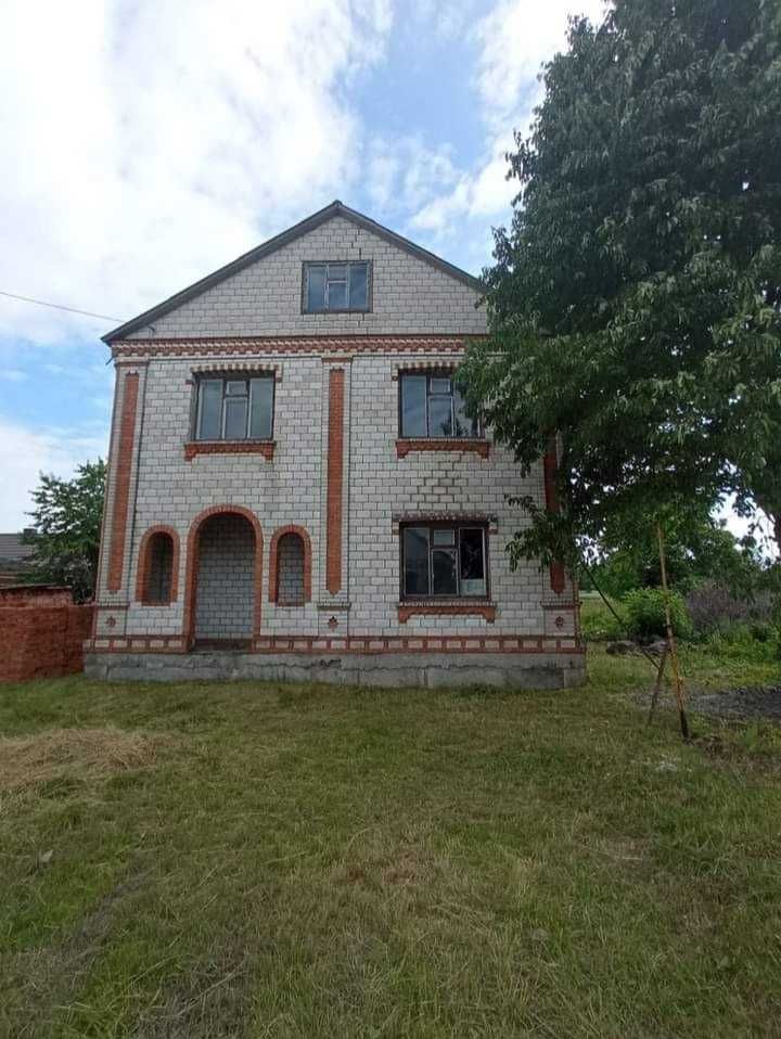 5 КІМ. БУДИНОК, ПЛОЩА - 153.5 м², ЦІНА - 15 999 $
