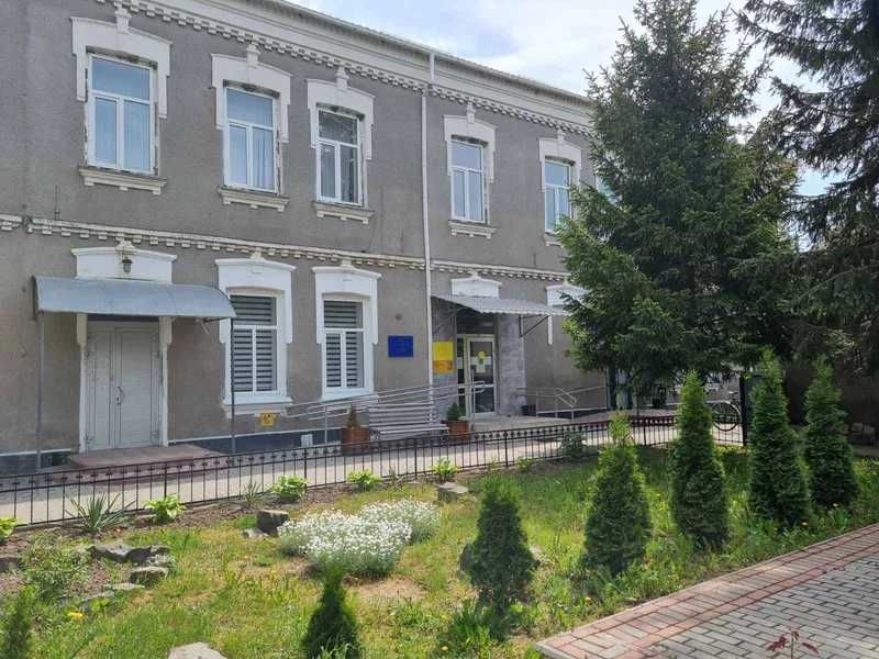 ПЛОЩА - 99.4 м², ЦІНА - 146 $
