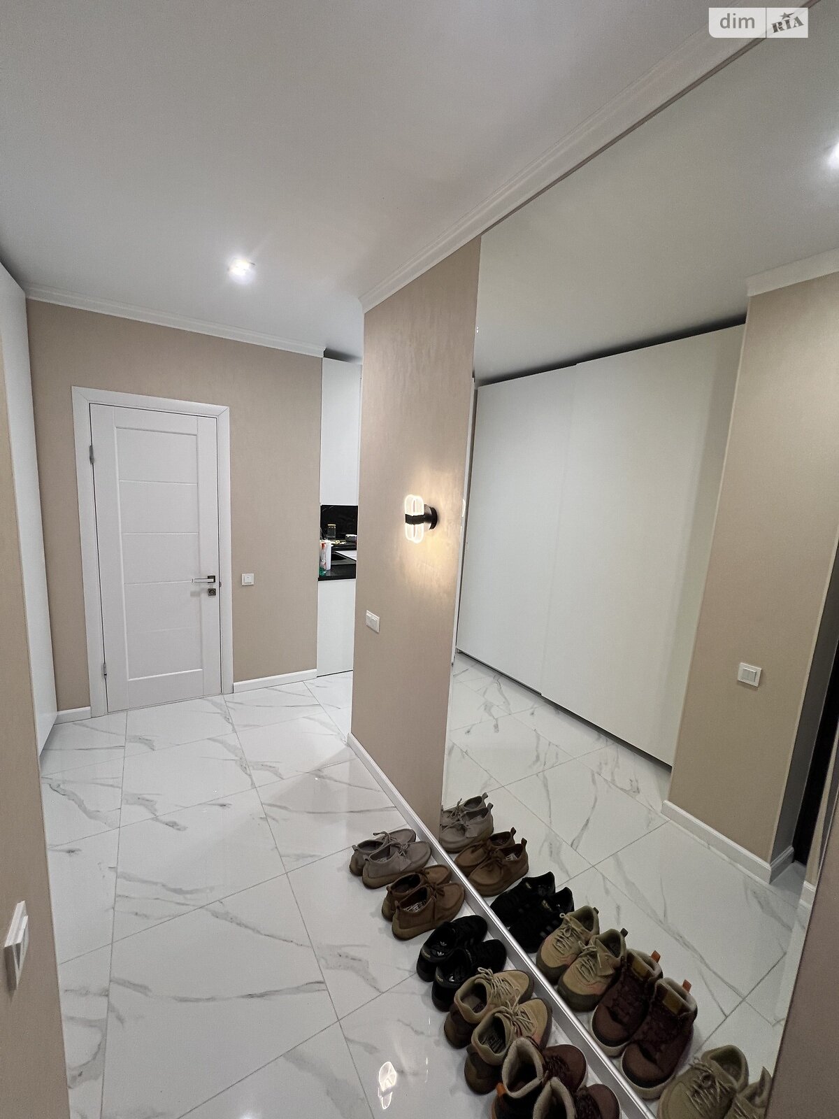Обʼєкт нерухомості: 1 КІМ. КВАРТИРА, ПЛОЩА - 48 м², ЦІНА - 88 700 $
, вул. Трамвайна — HUBTRUST, Вінниця