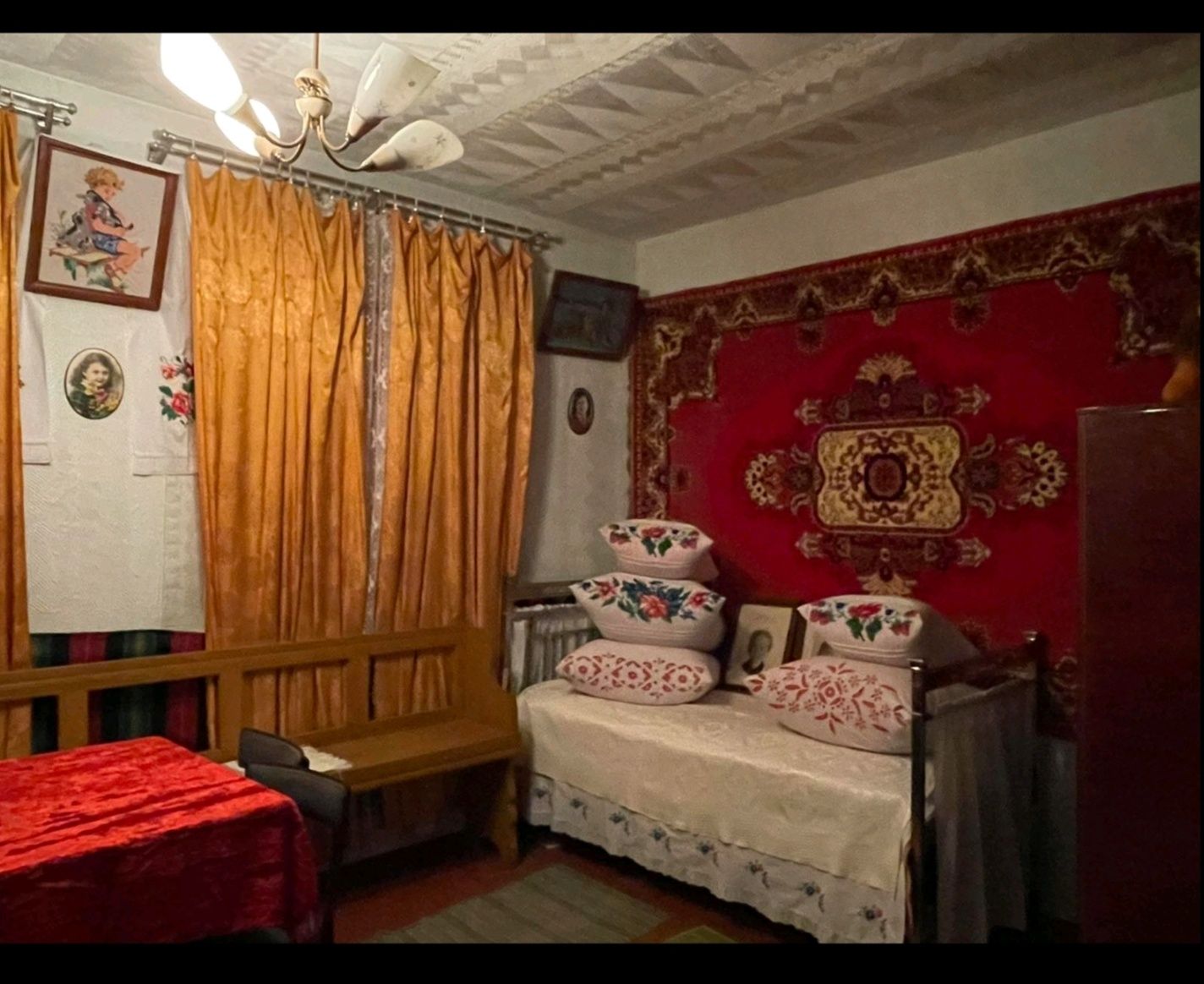 4 КІМ. БУДИНОК, ПЛОЩА - 90 м², ЦІНА - 6 951 $
