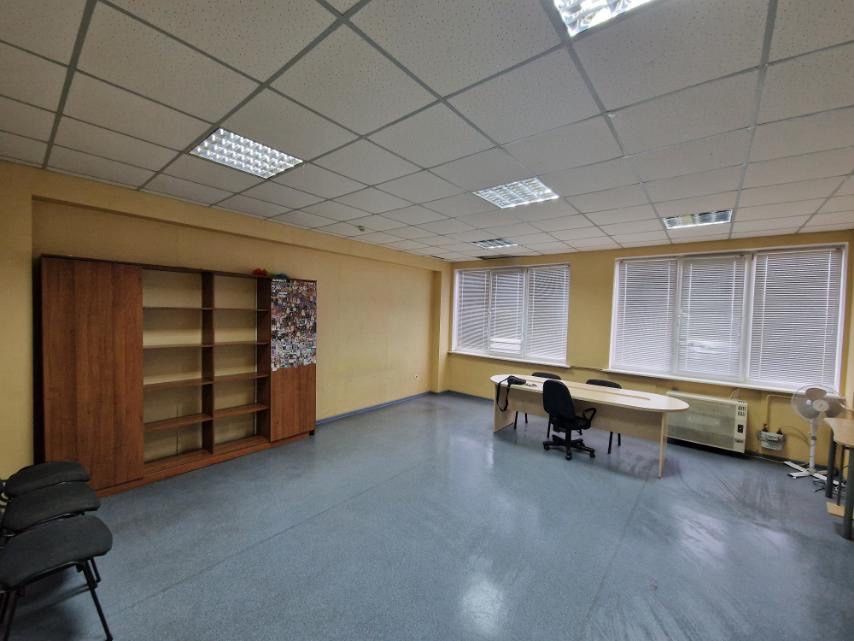 ПЛОЩА - 36 м², ЦІНА - 850 $
