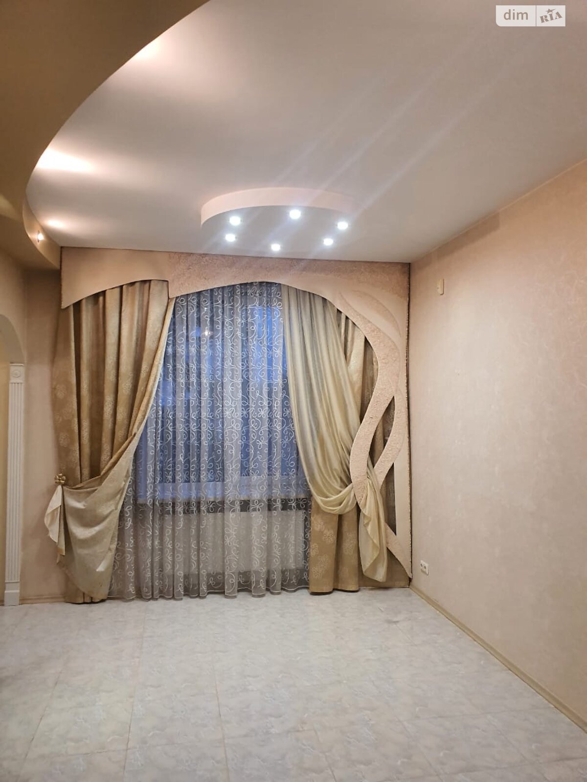 2 КІМ. КВАРТИРА, ПЛОЩА - 55 м², ЦІНА - 109 000 $
, вул. Гоголя