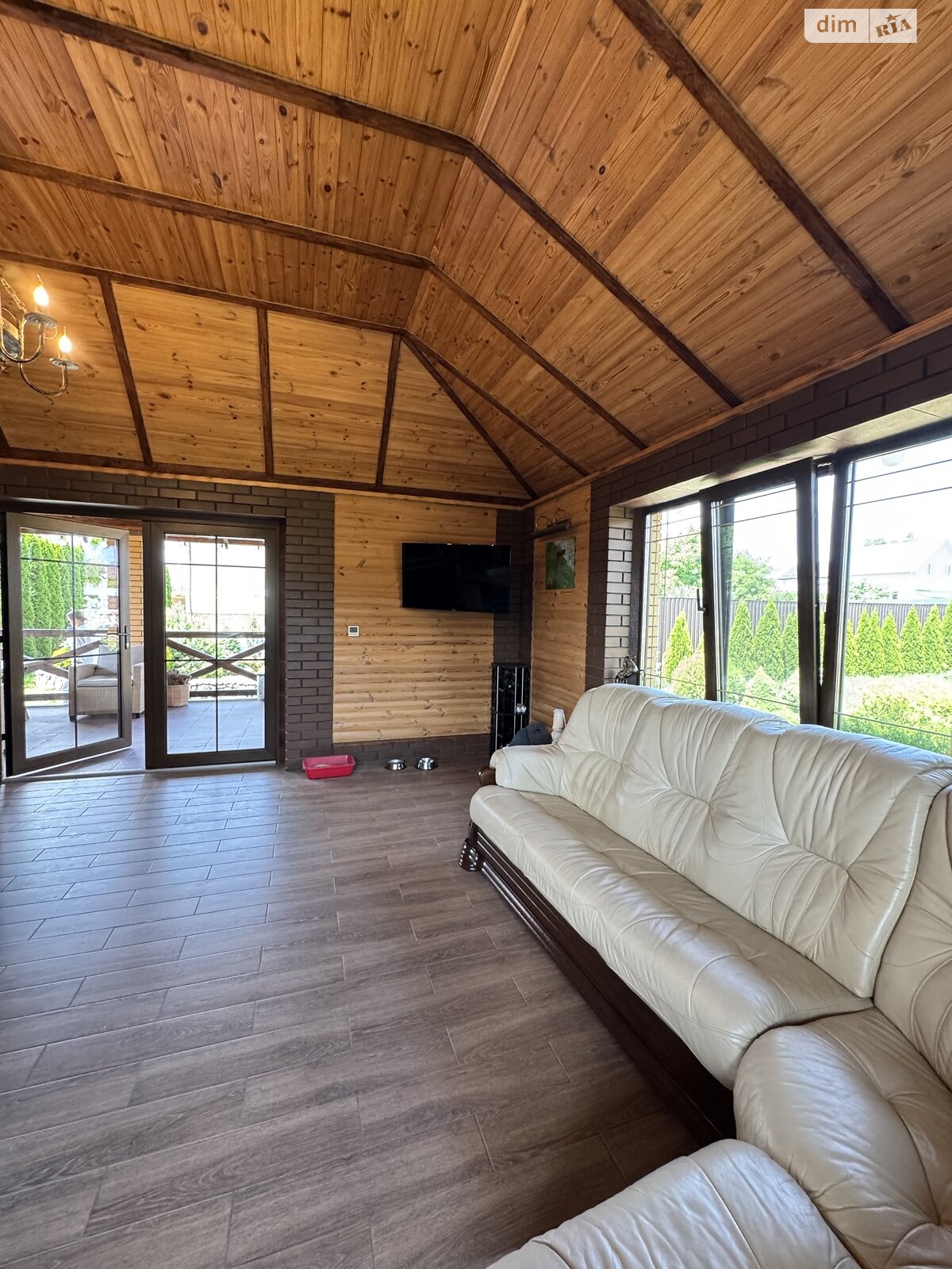 Обʼєкт нерухомості: 6 КІМ. БУДИНОК, ПЛОЩА - 240 м², ЦІНА - 300 000 $
 — HUBTRUST, Вінниця