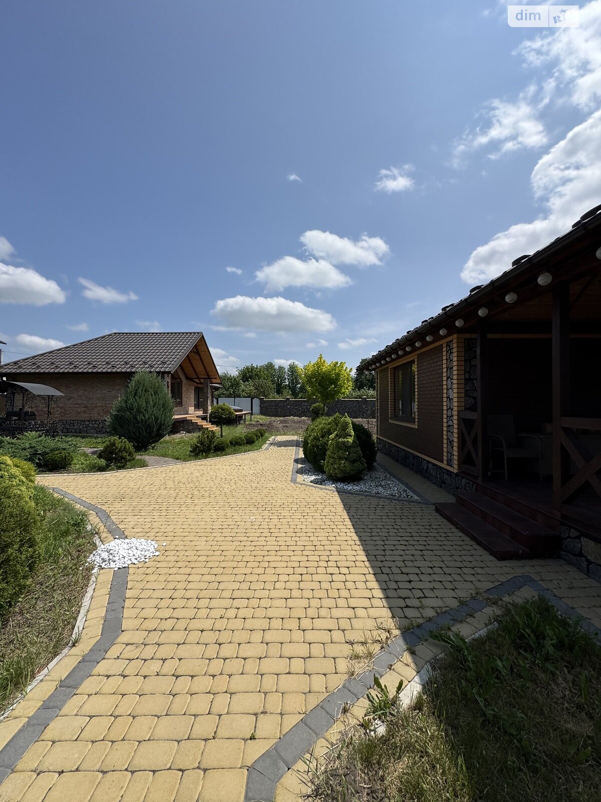 Обʼєкт нерухомості: 6 КІМ. БУДИНОК, ПЛОЩА - 240 м², ЦІНА - 300 000 $
 — HUBTRUST, Вінниця