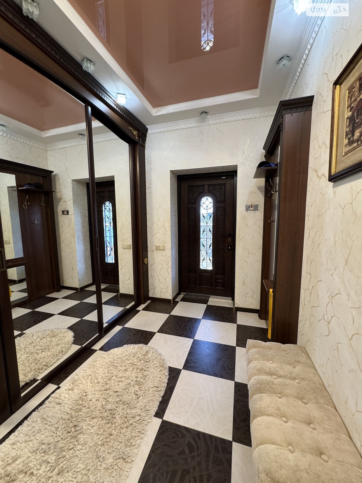 Обʼєкт нерухомості: 6 КІМ. БУДИНОК, ПЛОЩА - 240 м², ЦІНА - 300 000 $
 — HUBTRUST, Вінниця