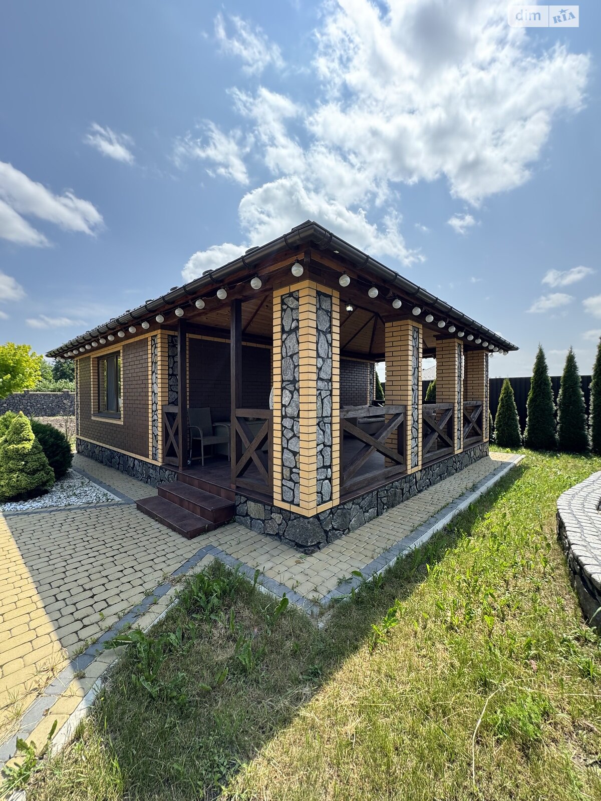 Обʼєкт нерухомості: 6 КІМ. БУДИНОК, ПЛОЩА - 240 м², ЦІНА - 300 000 $
 — HUBTRUST, Вінниця