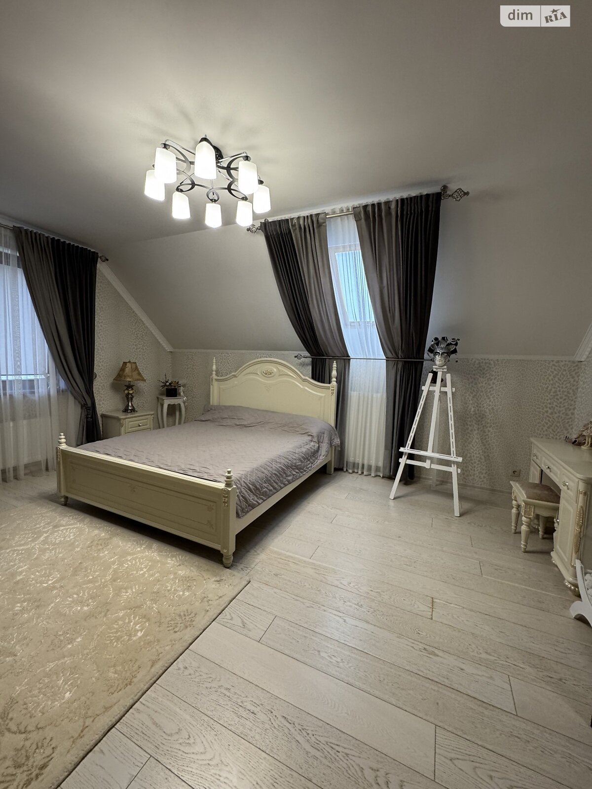 Обʼєкт нерухомості: 6 КІМ. БУДИНОК, ПЛОЩА - 240 м², ЦІНА - 300 000 $
 — HUBTRUST, Вінниця
