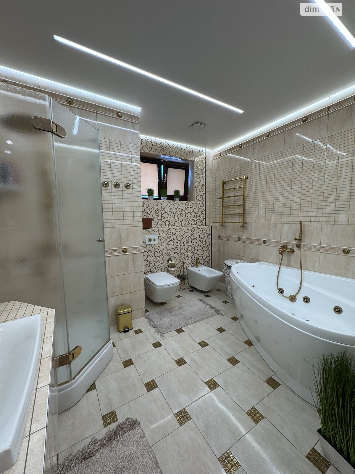 Обʼєкт нерухомості: 6 КІМ. БУДИНОК, ПЛОЩА - 240 м², ЦІНА - 300 000 $
 — HUBTRUST, Вінниця