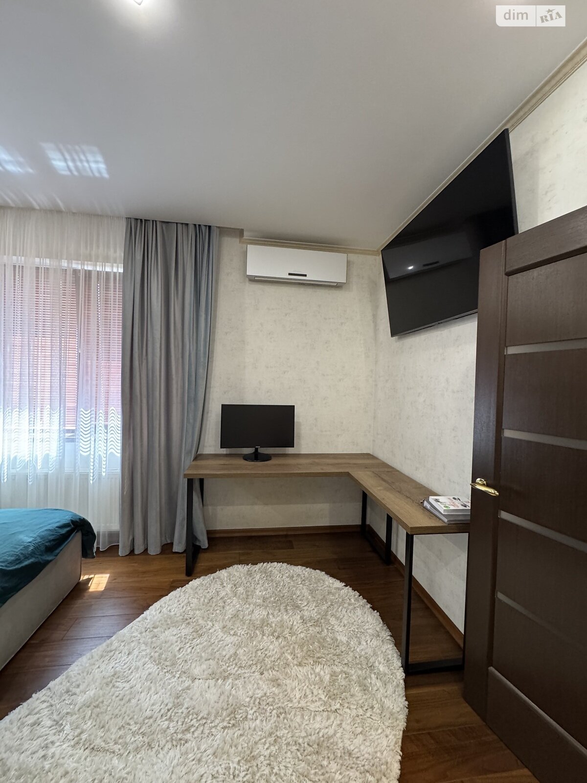 Обʼєкт нерухомості: 6 КІМ. БУДИНОК, ПЛОЩА - 240 м², ЦІНА - 300 000 $
 — HUBTRUST, Вінниця