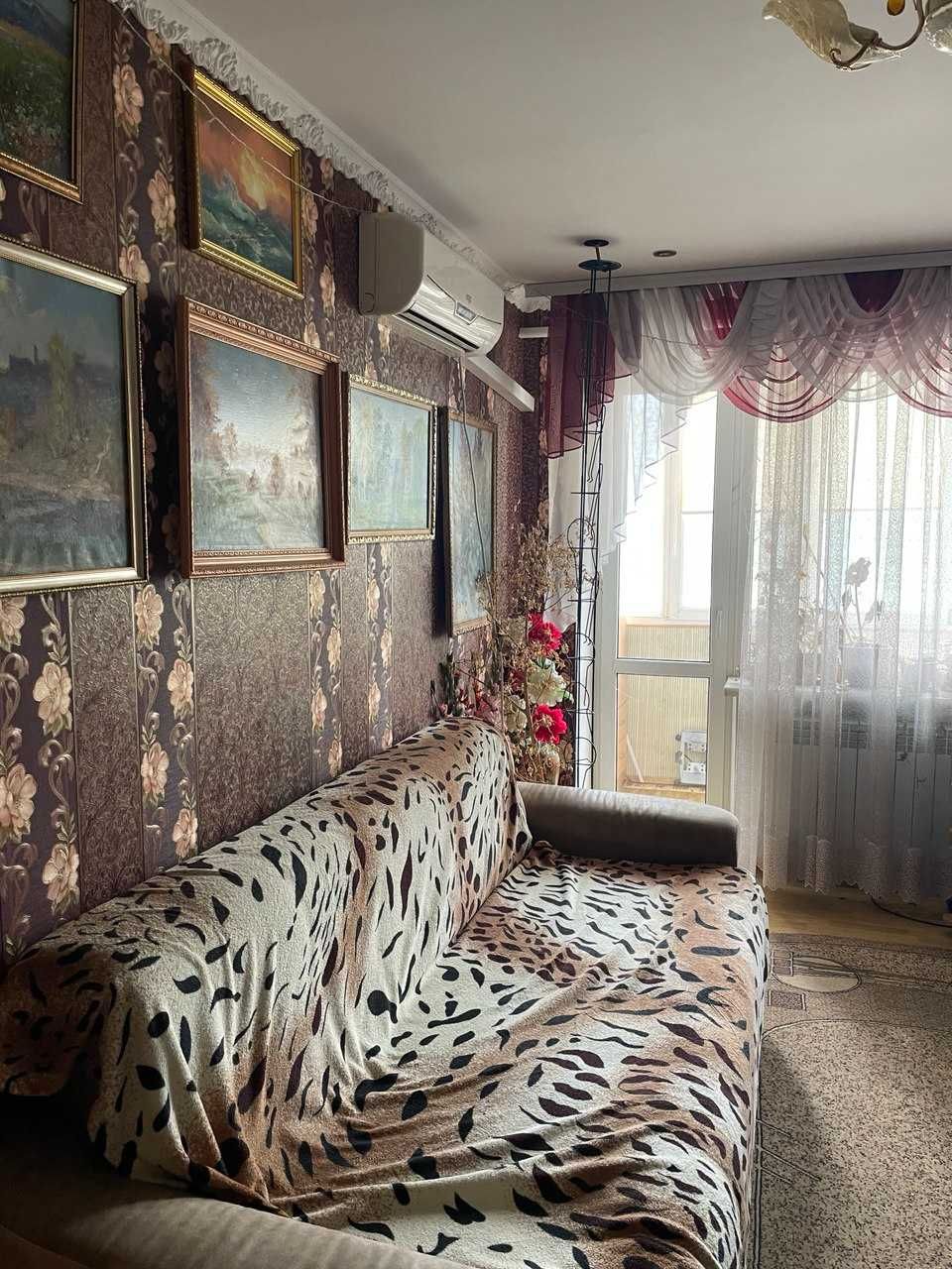 1 КІМ. КВАРТИРА, ПЛОЩА - 31.3 м², ЦІНА - 31 000 $
