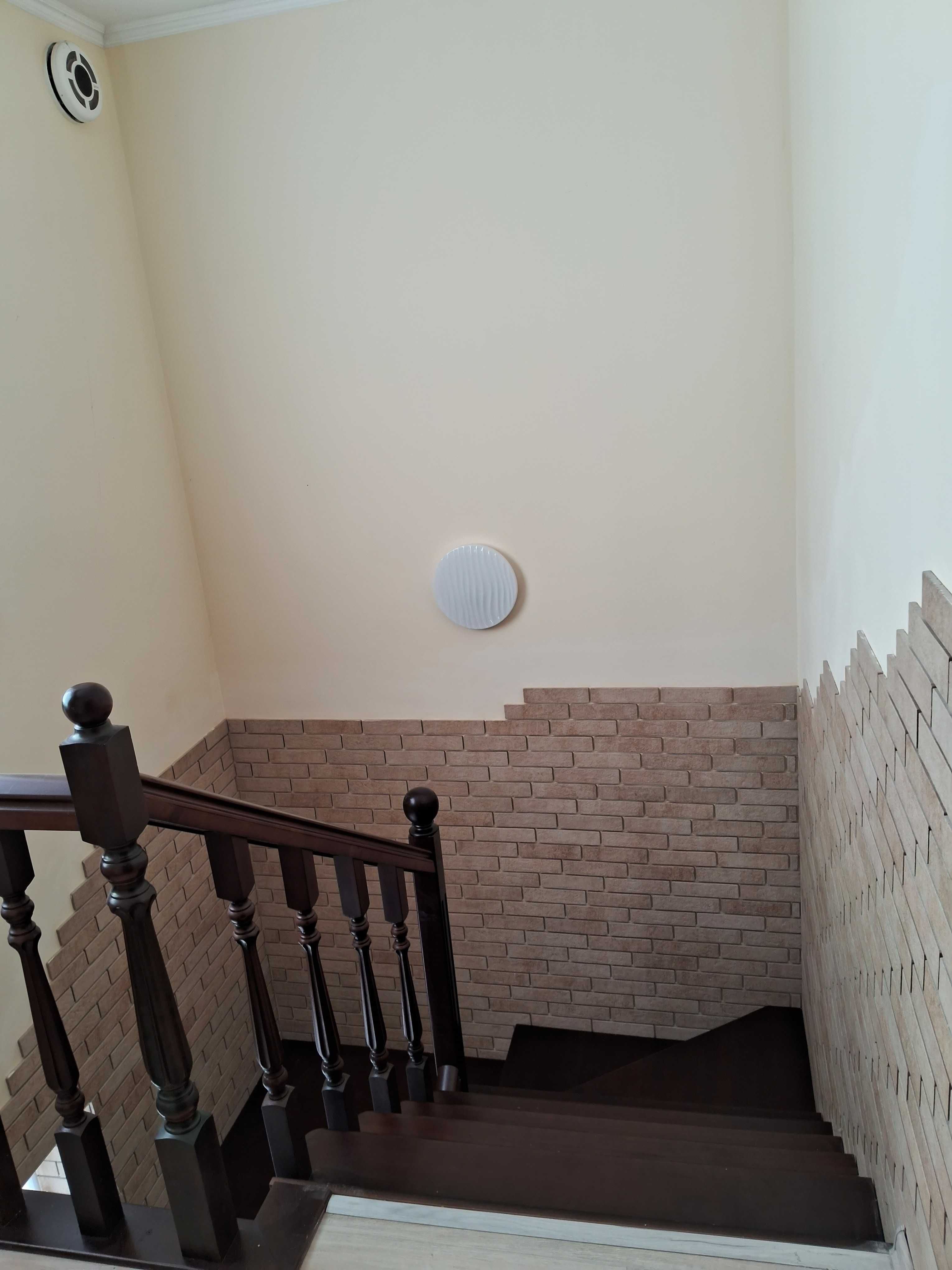 Обʼєкт нерухомості: 8 КІМ. БУДИНОК, ПЛОЩА - 200 м², ЦІНА - 110 000 $
 — HUBTRUST, Вінниця