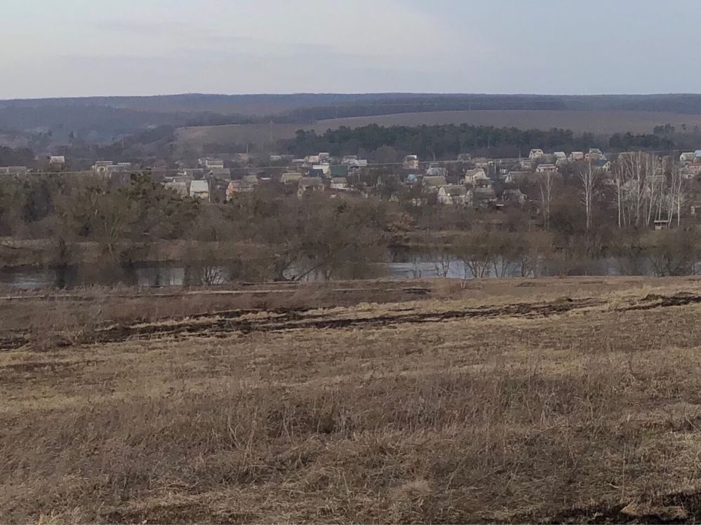 ПЛОЩА - 10 CОТ., ЦІНА - 3 500 $
