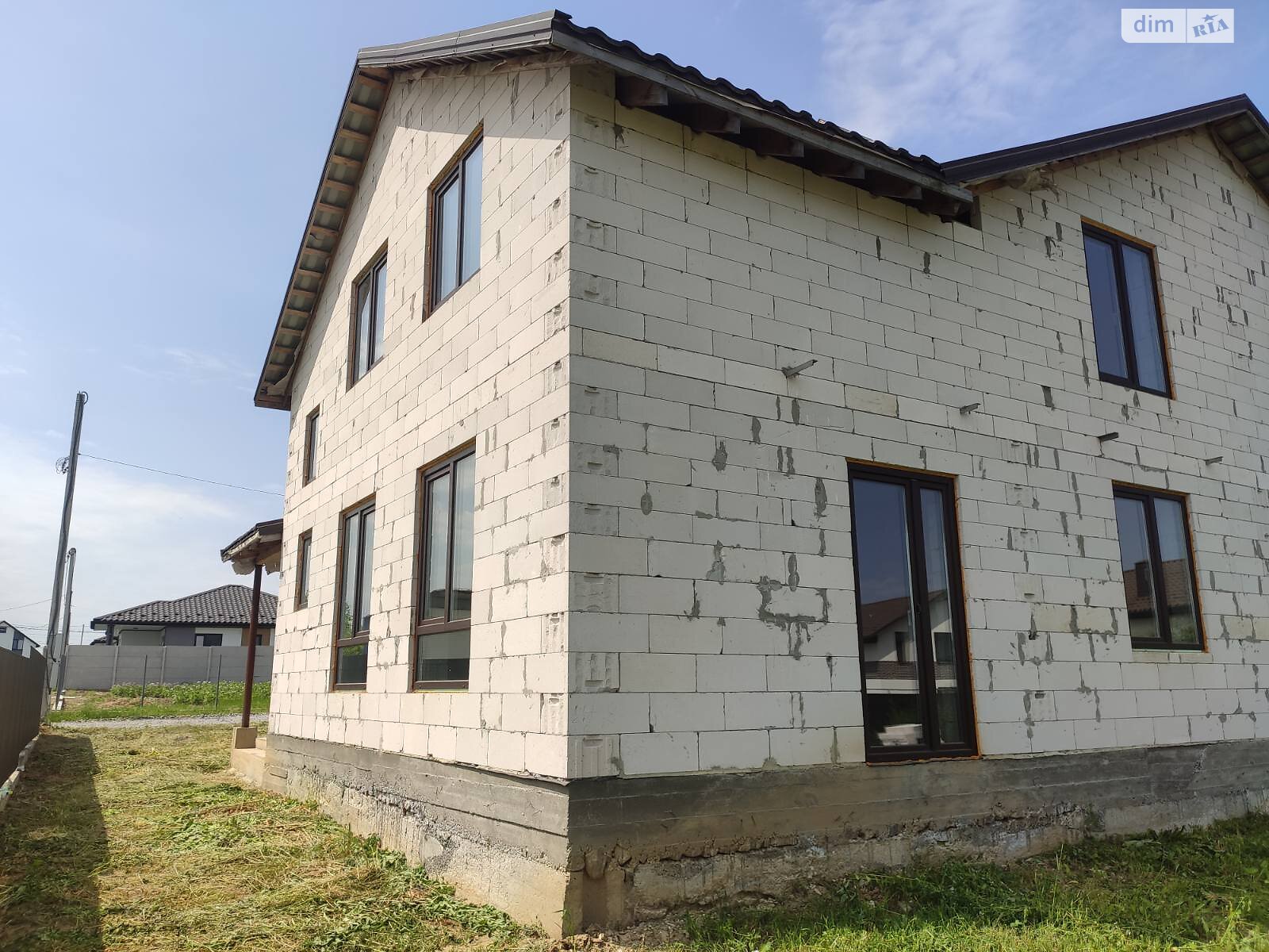 3 КІМ. БУДИНОК, ПЛОЩА - 130 м², ЦІНА - 60 000 $
