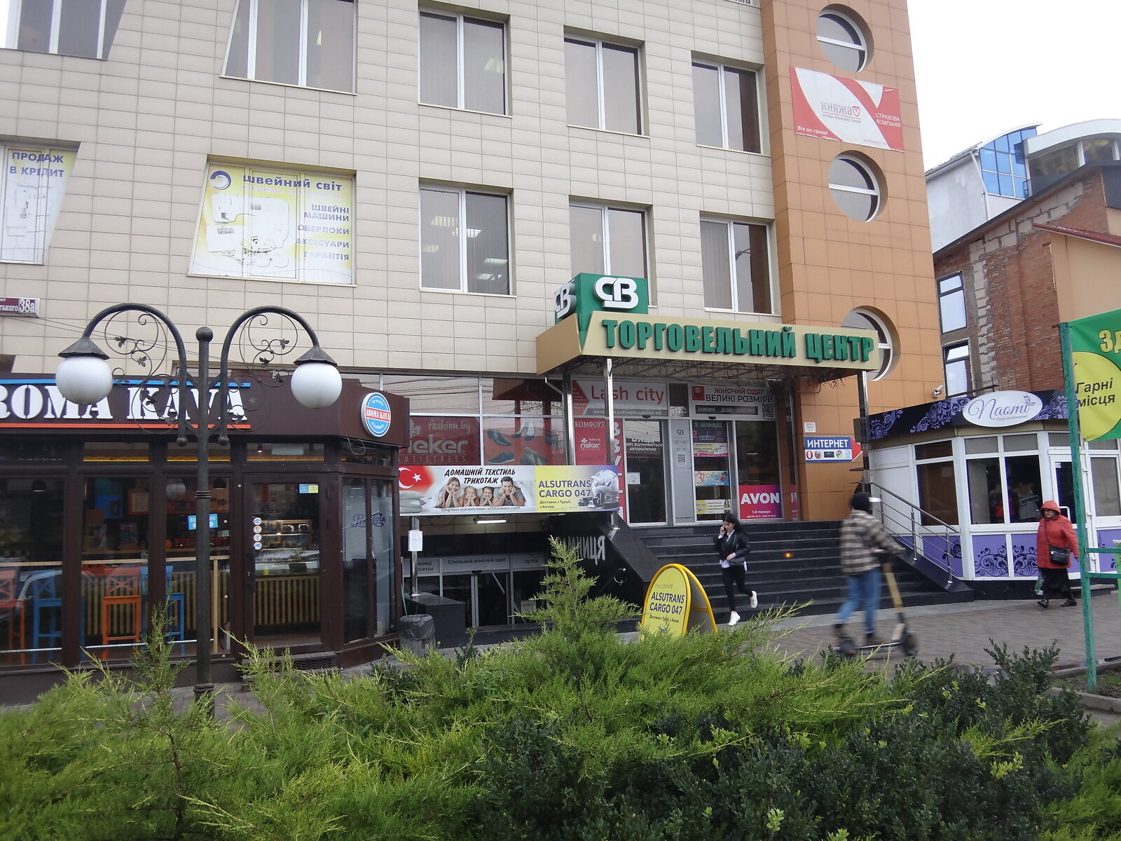 ПЛОЩА - 11 м², ЦІНА - 3 000 $
, просп. Коцюбинського