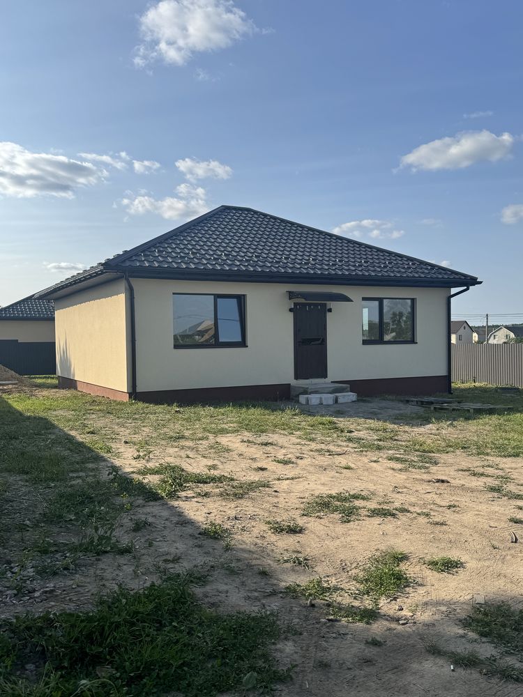 3 КІМ. БУДИНОК, ПЛОЩА - 100 м², ЦІНА - 60 000 $
