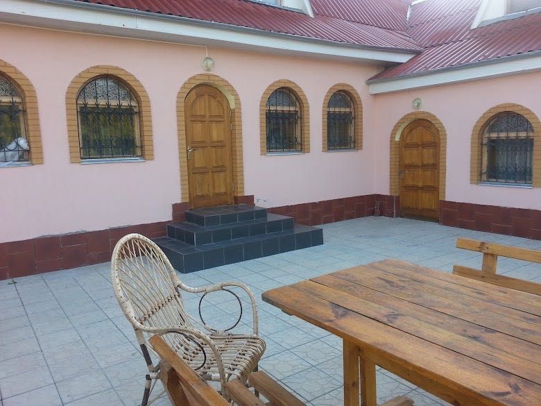 Обʼєкт нерухомості: 8 КІМ. БУДИНОК, ПЛОЩА - 3500 м², ЦІНА - 230 000 $
 — HUBTRUST, Вінниця