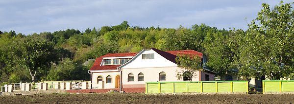 Обʼєкт нерухомості: 8 КІМ. БУДИНОК, ПЛОЩА - 3500 м², ЦІНА - 230 000 $
 — HUBTRUST, Вінниця