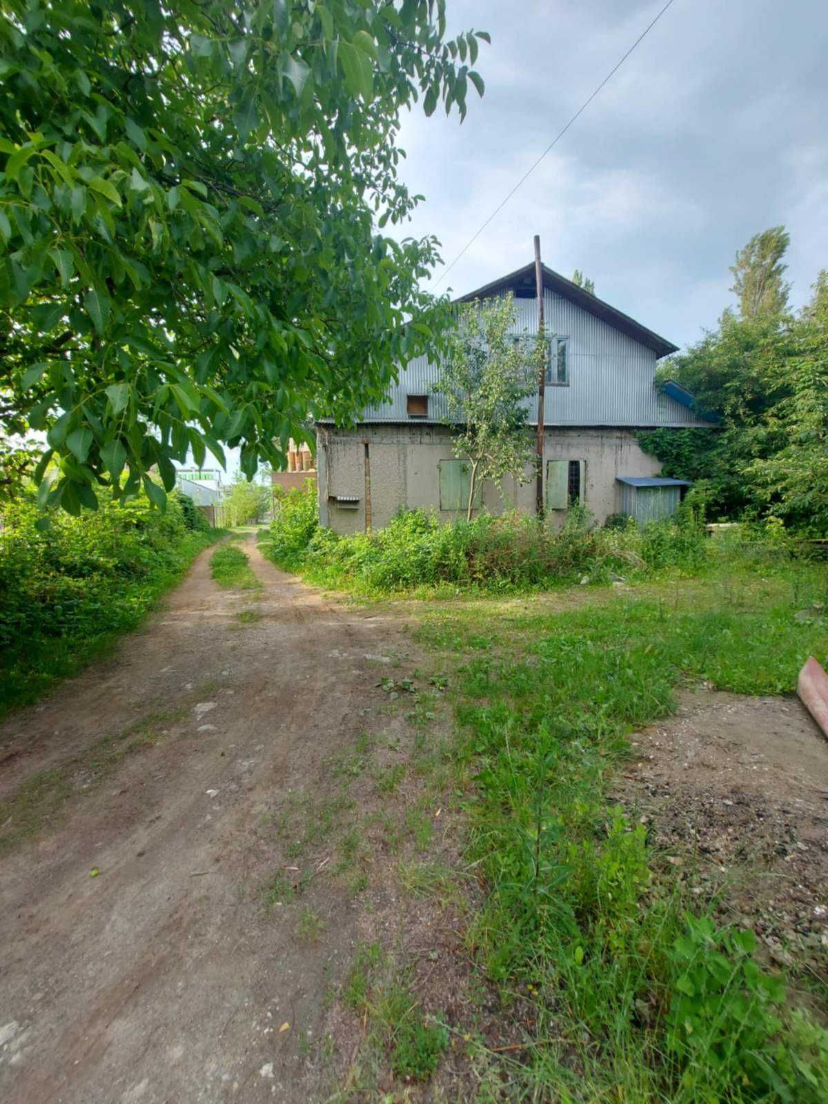 ПЛОЩА - 579 м², ЦІНА - 220 000 $
