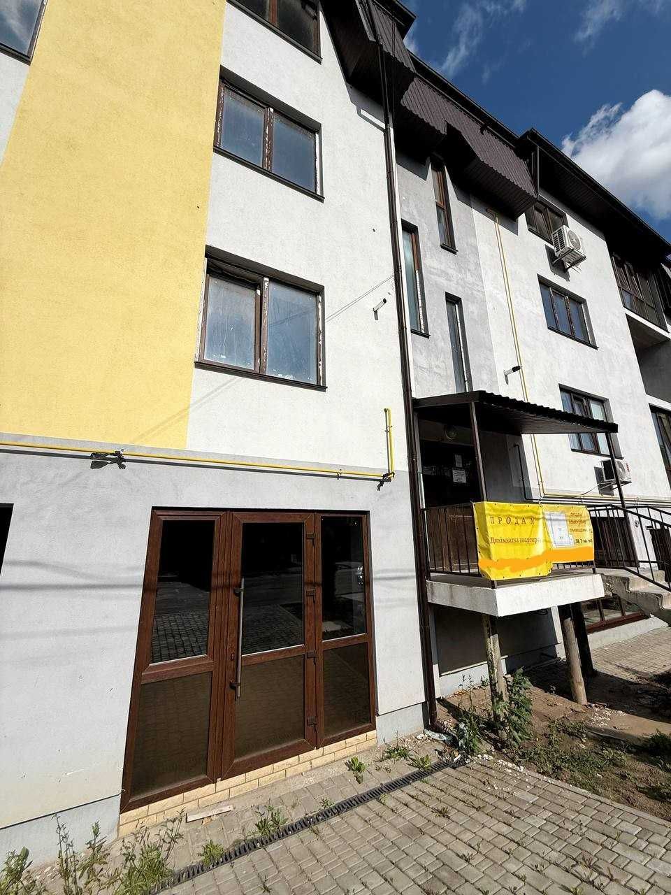 ПЛОЩА - 48.3 м², ЦІНА - 77 000 $
